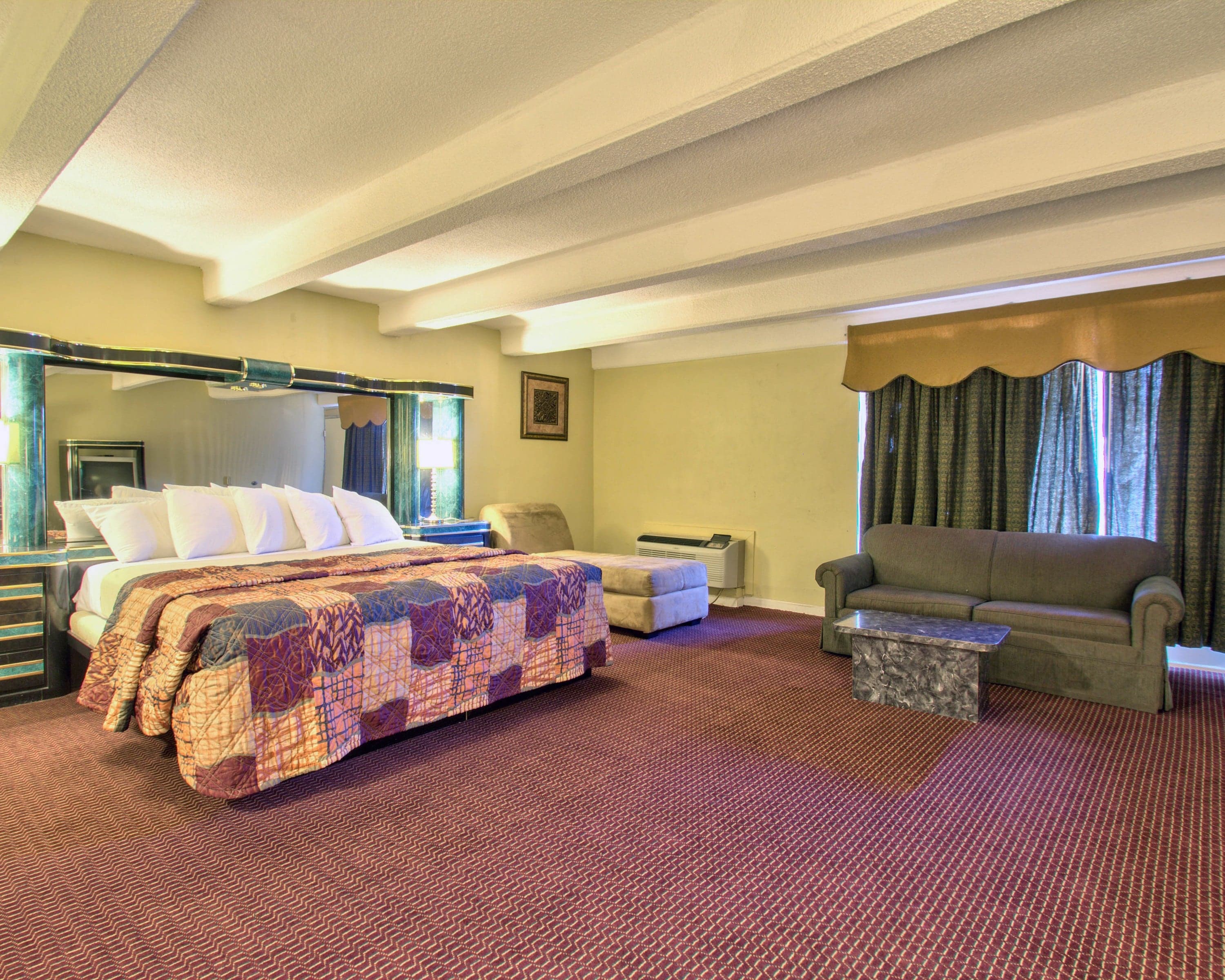 Econo Lodge Donalsonville — 12