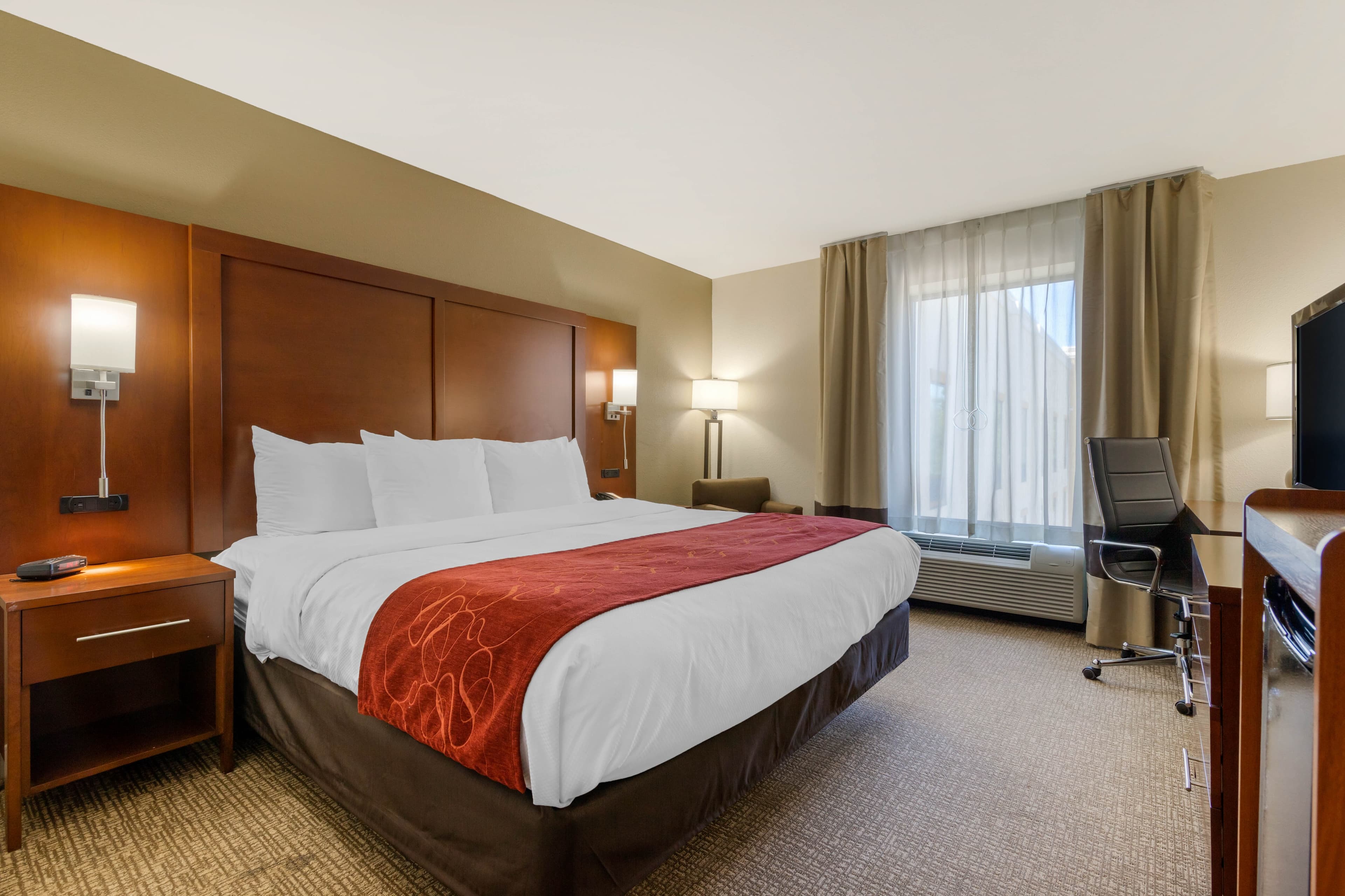 Comfort Inn & Suites Macon West - Image 2