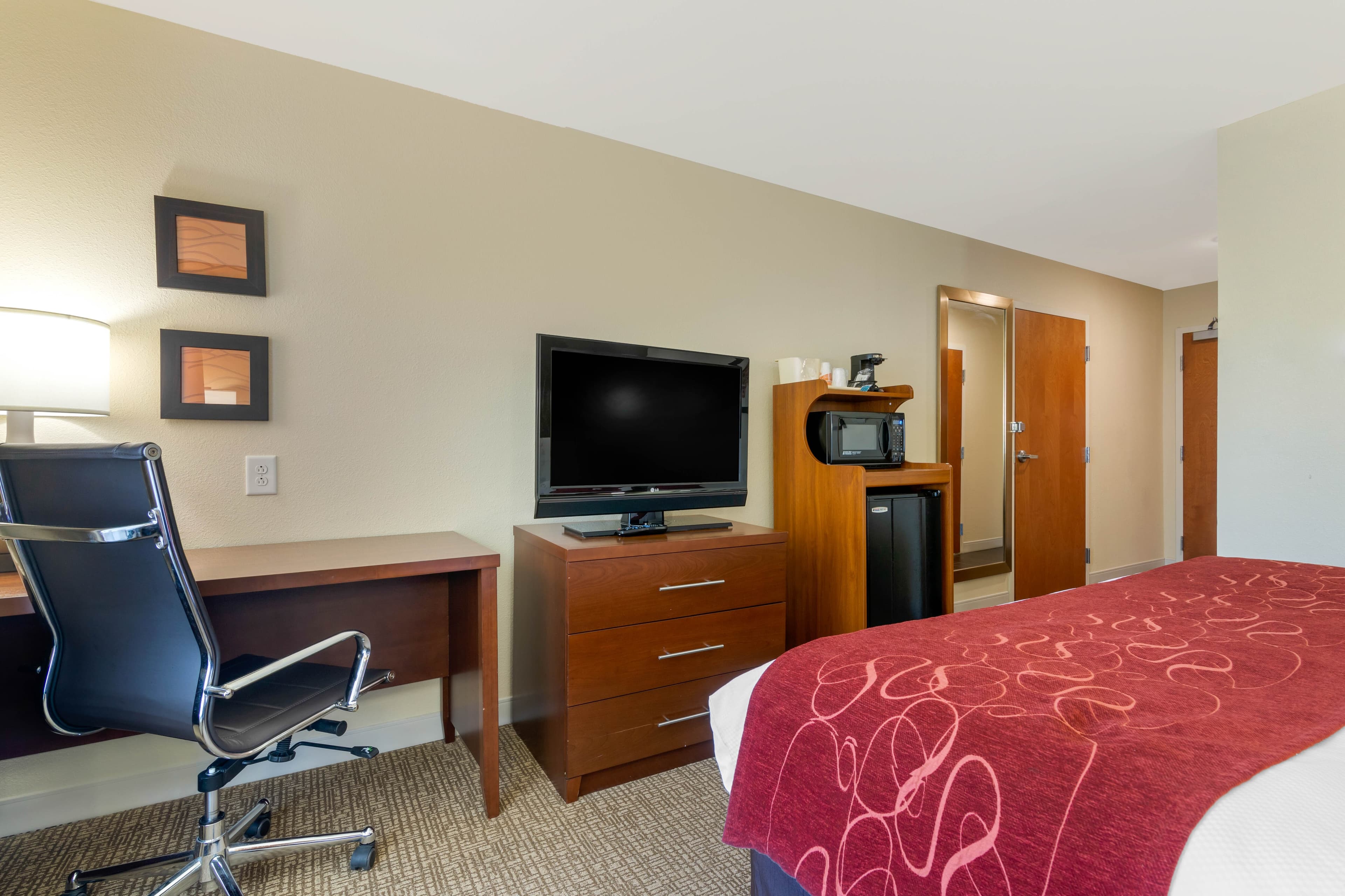 Comfort Inn & Suites Macon West - Image 3
