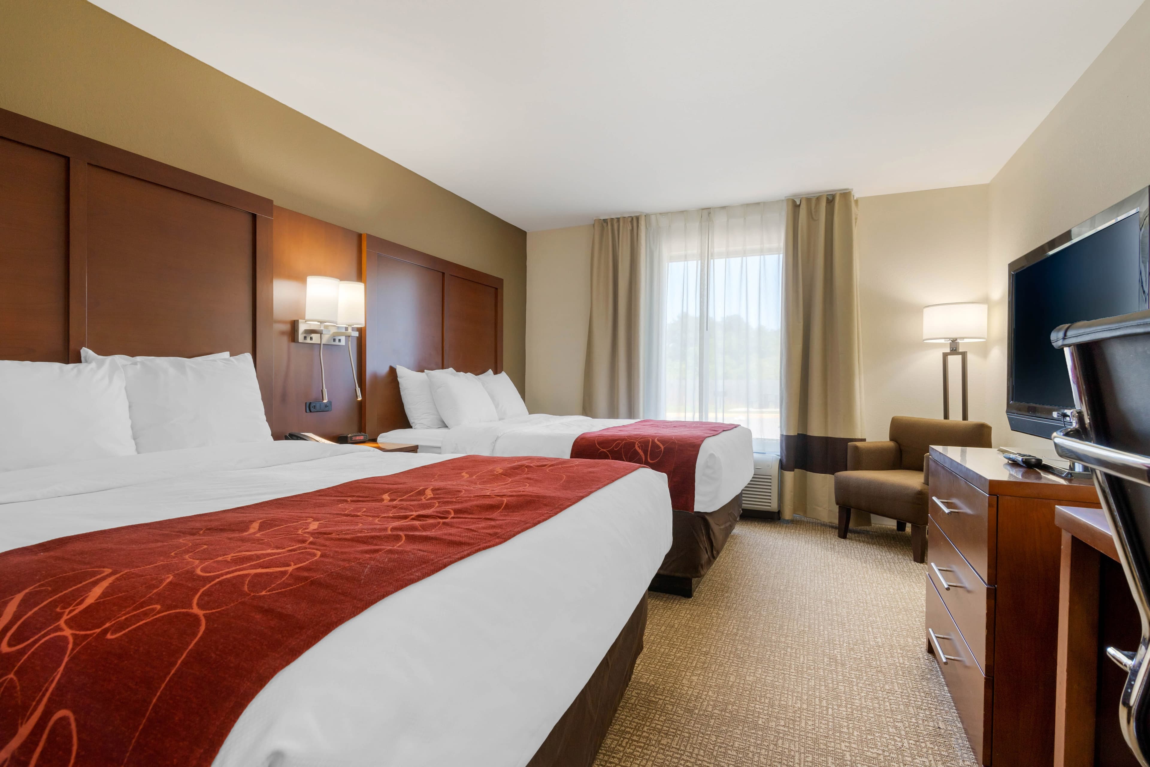 Comfort Inn & Suites Macon West — 10