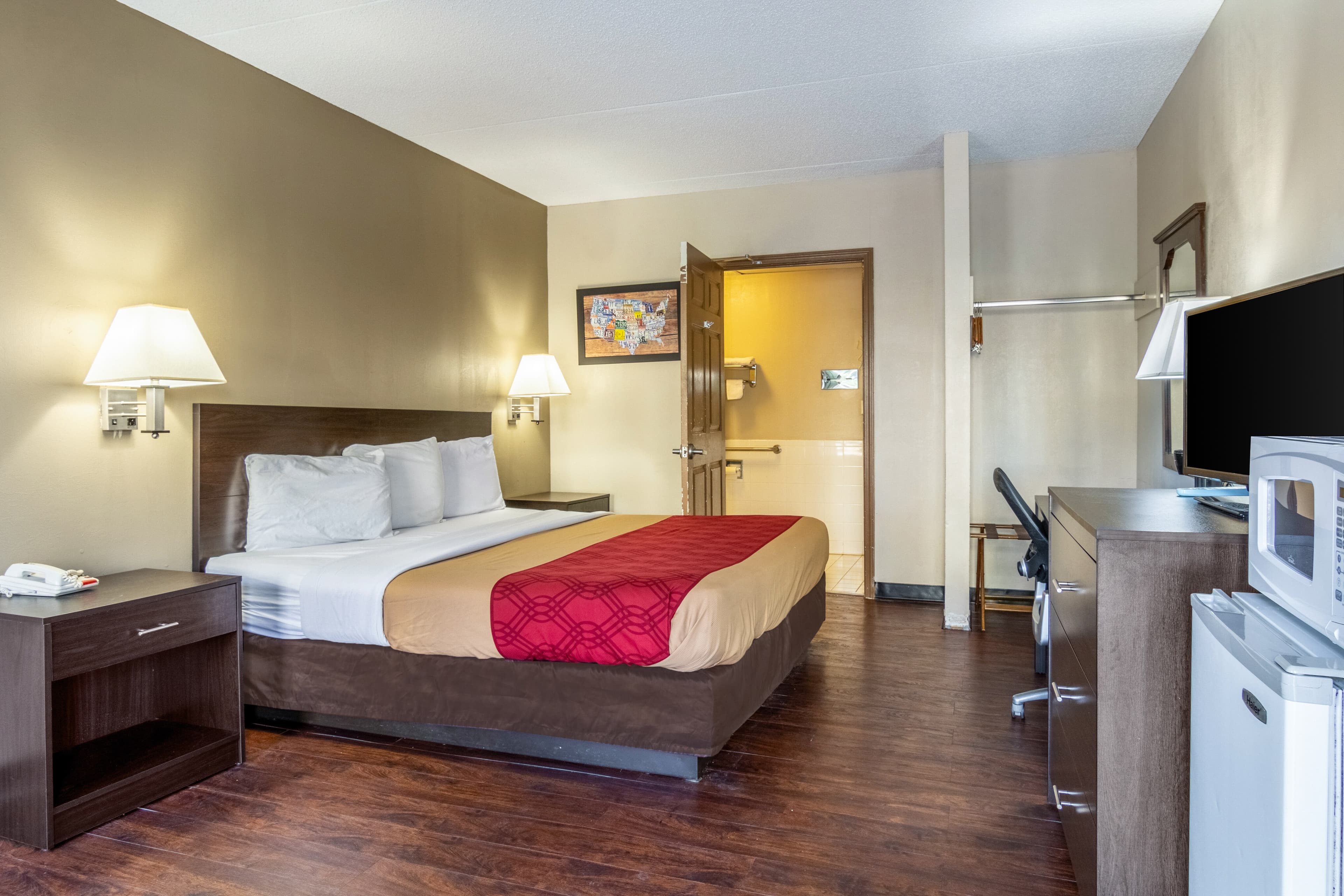 Econo Lodge Conyers — 6
