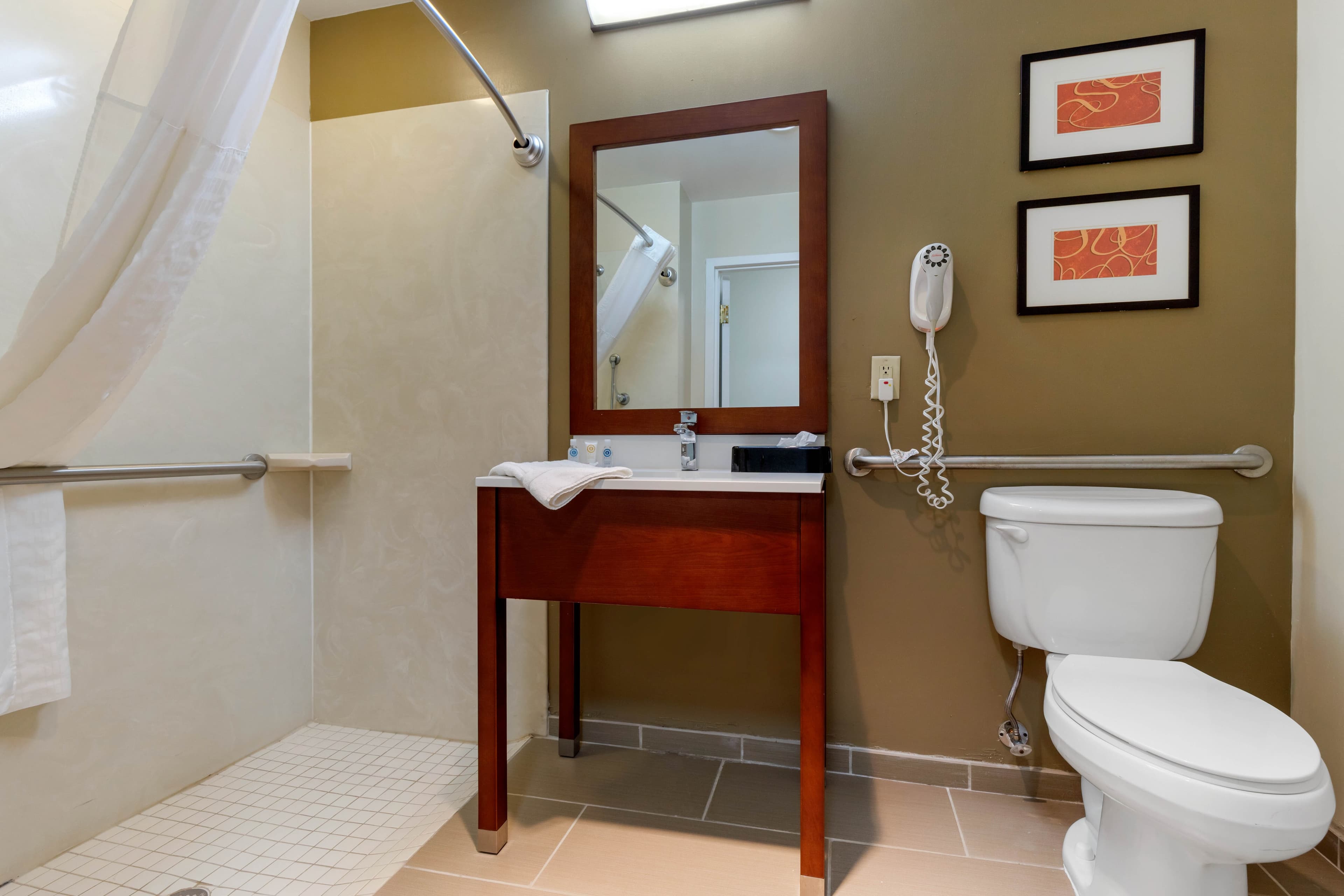 Comfort Inn & Suites Cordele - Image 5