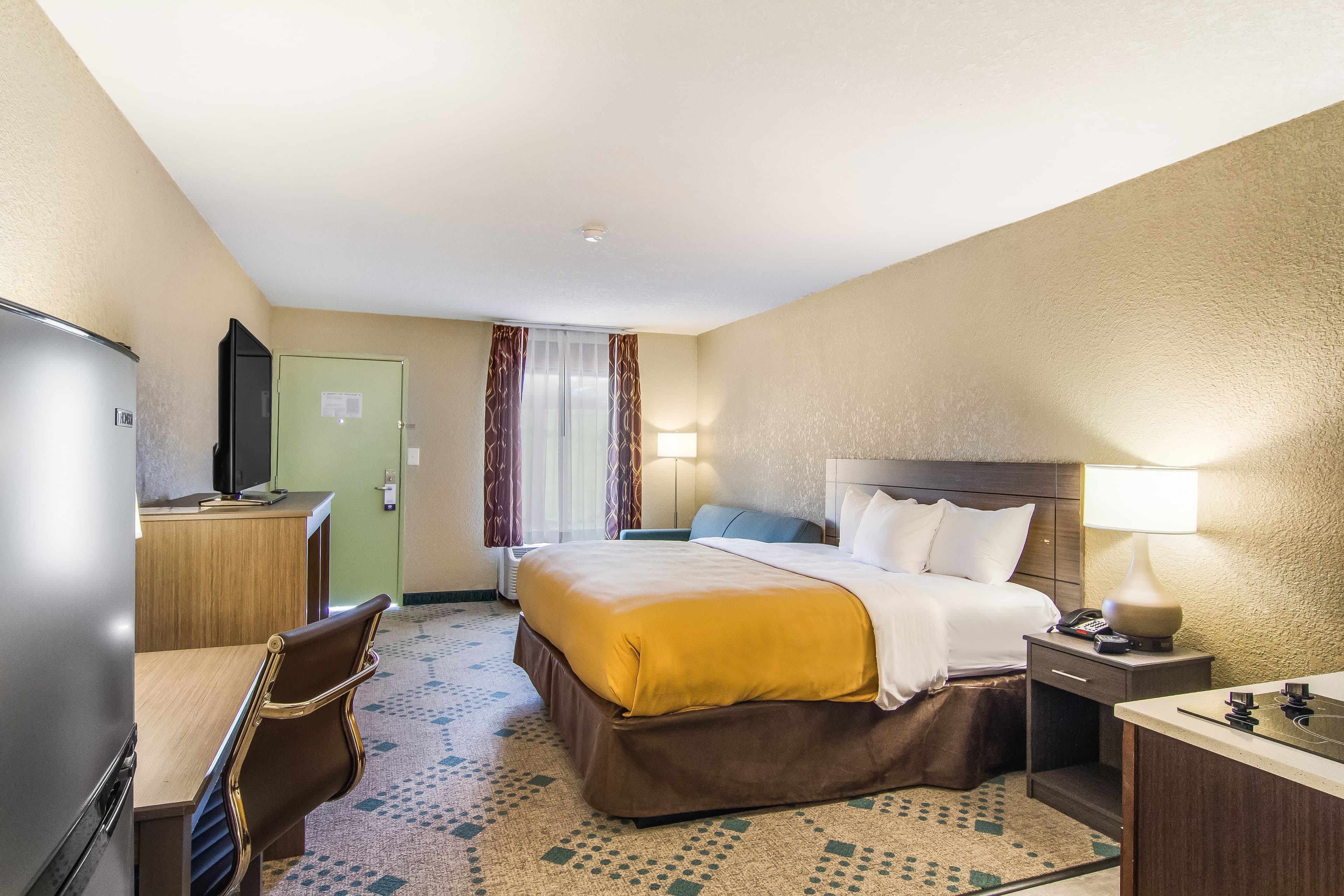 Suburban Studios Hotel Kingsland Near I-95 — 7