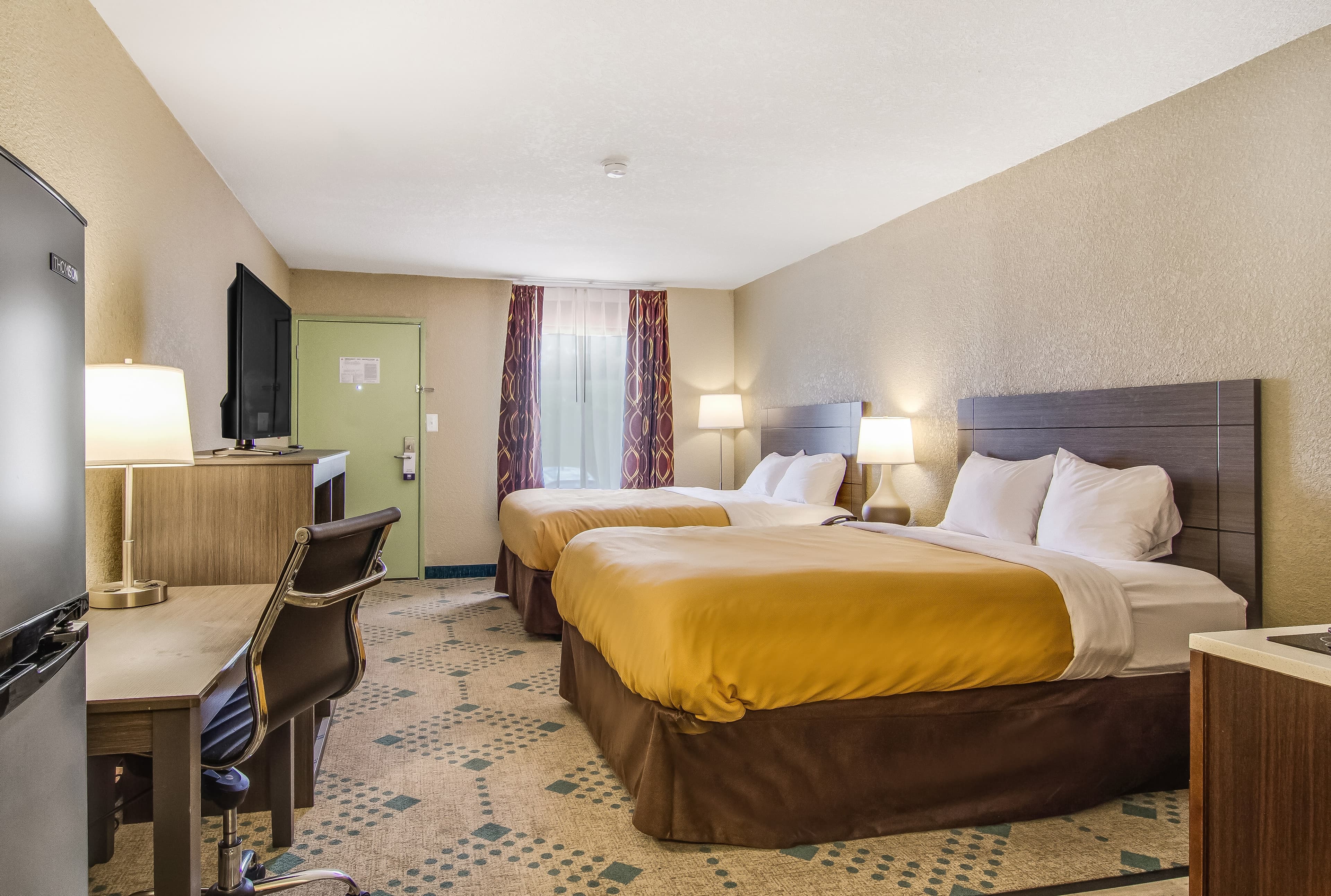 Suburban Studios Hotel Kingsland Near I-95 — 14