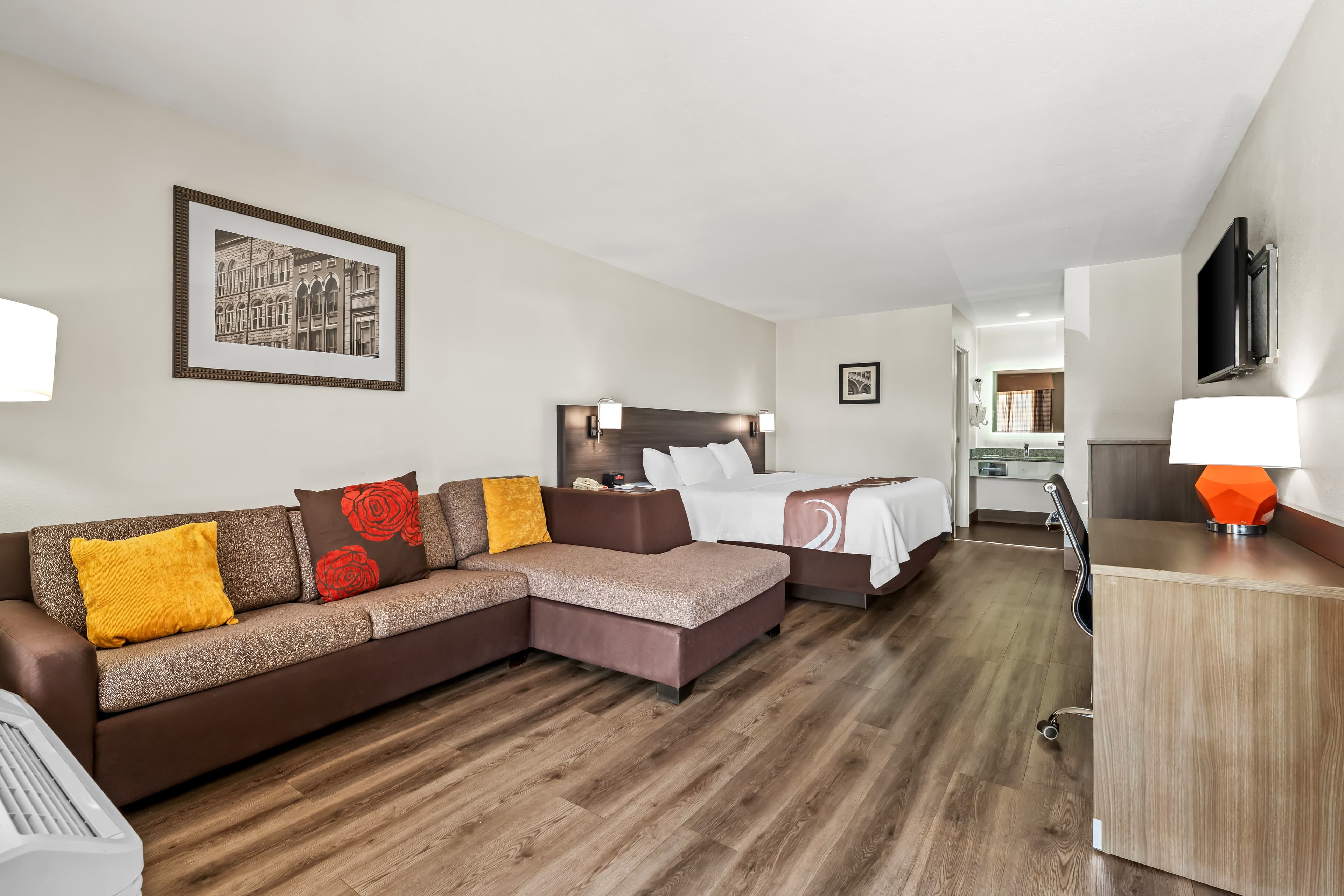 Quality Inn & Suites near Robins Air Force Base — 2