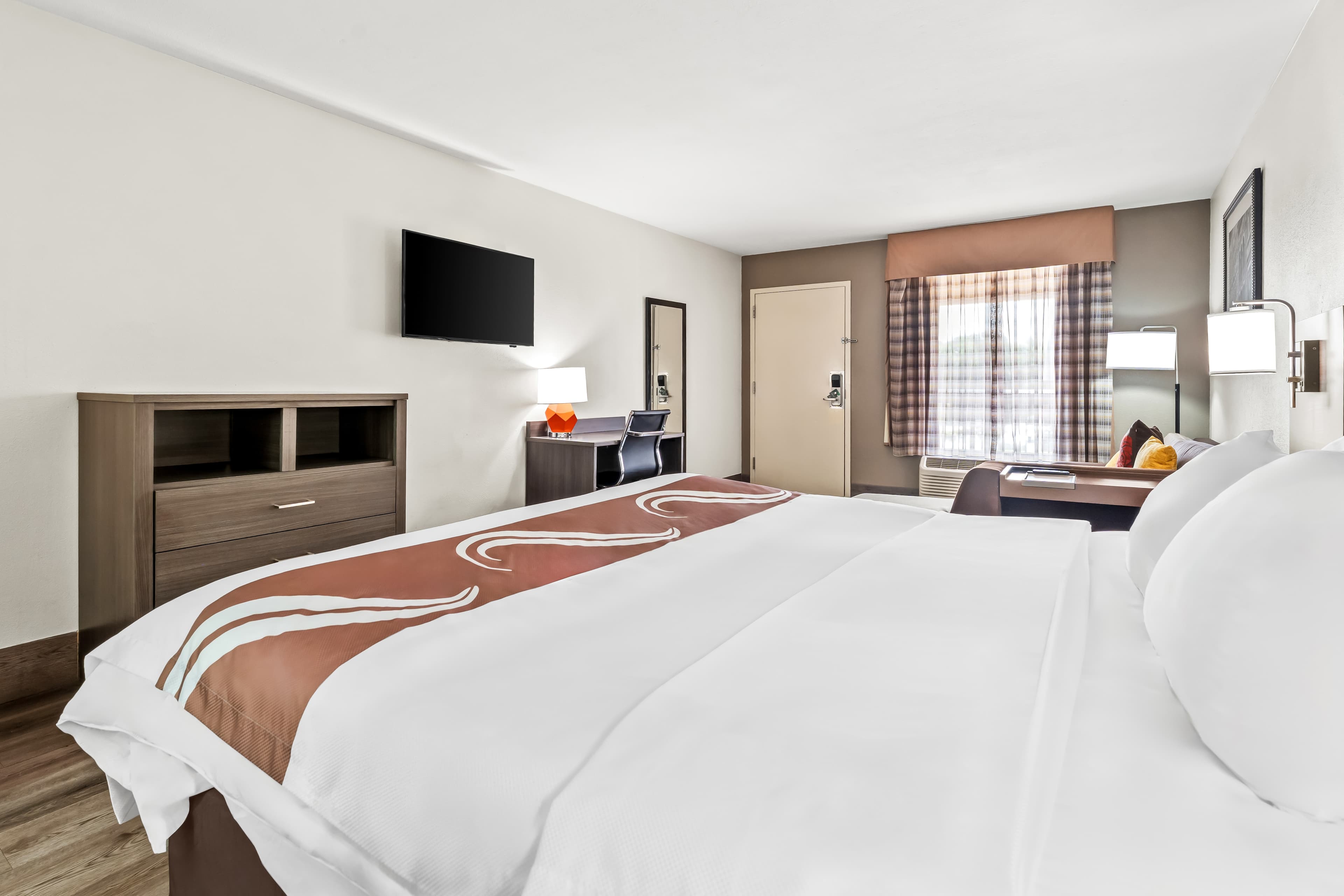 Quality Inn & Suites near Robins Air Force Base — 3