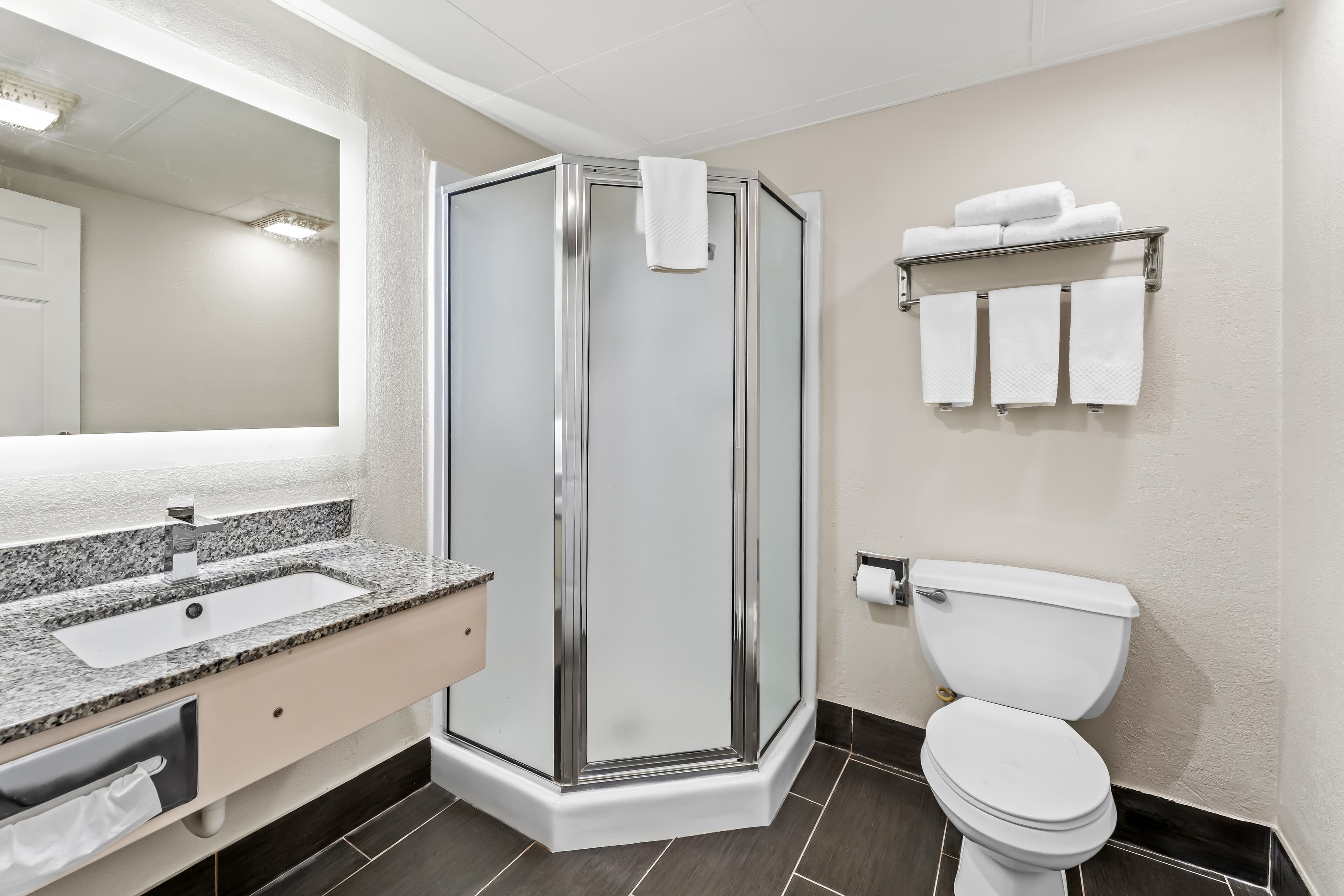 Quality Inn & Suites near Robins Air Force Base — 30