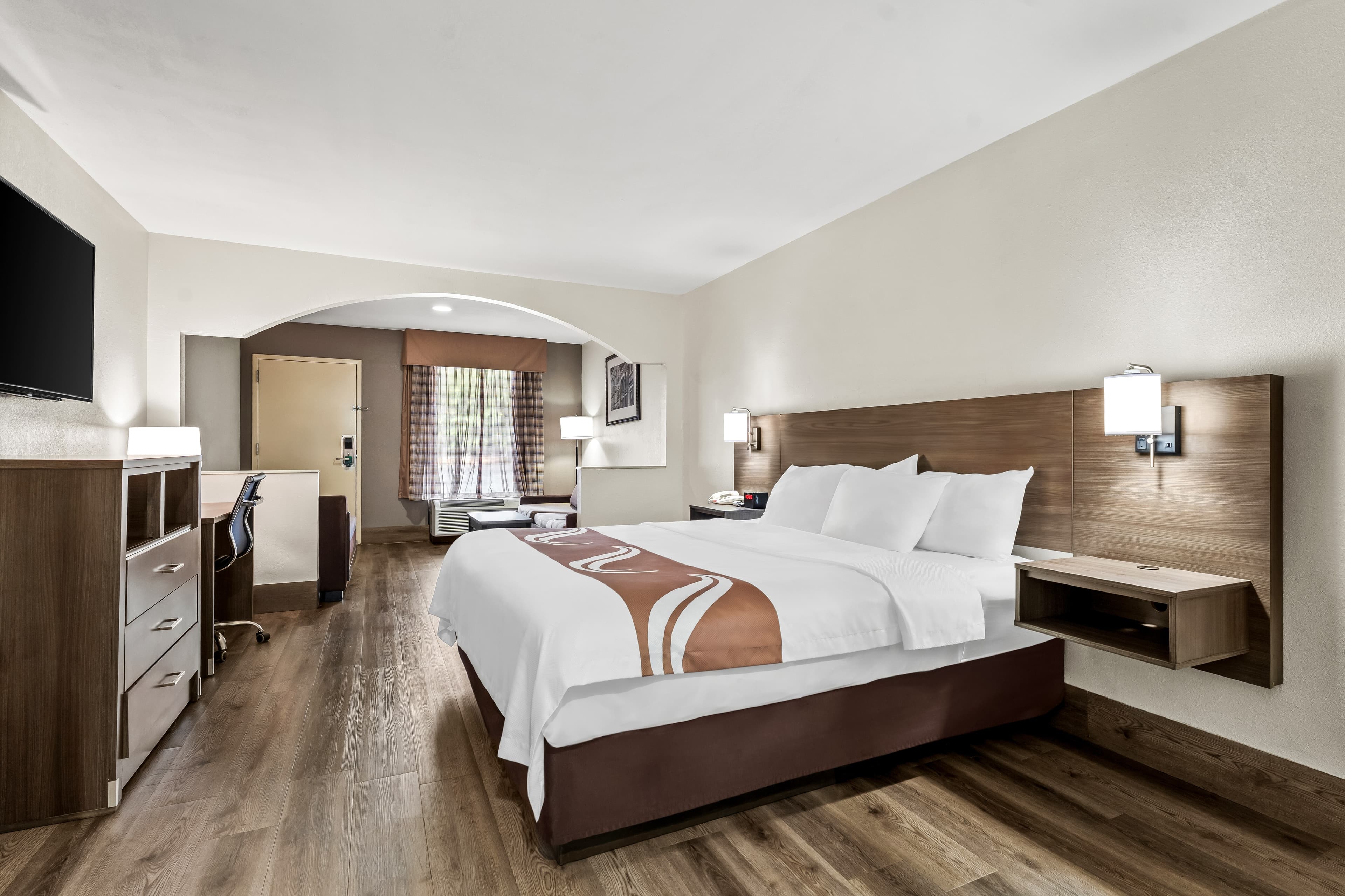 Quality Inn & Suites near Robins Air Force Base — 35