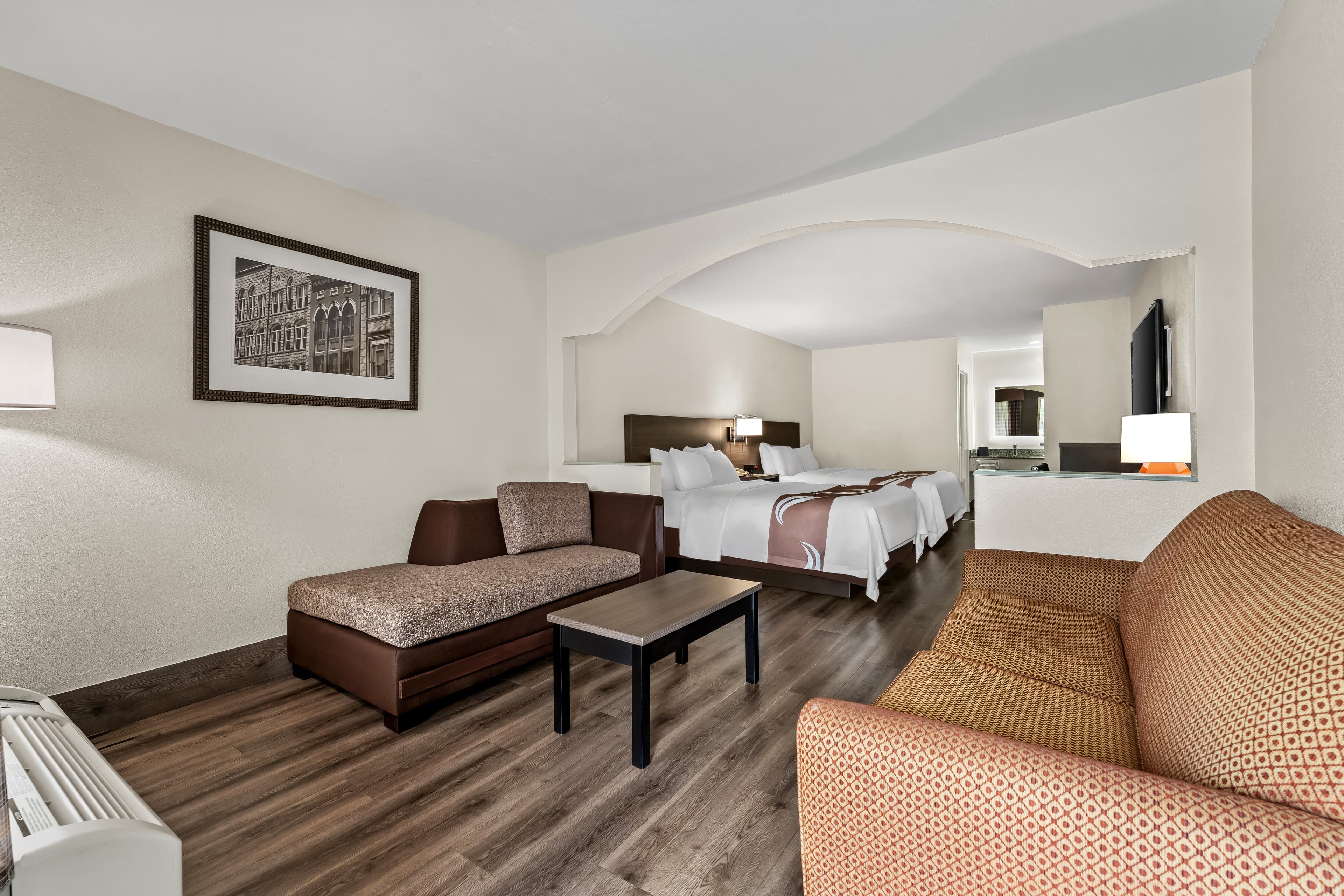 Quality Inn & Suites near Robins Air Force Base — 31