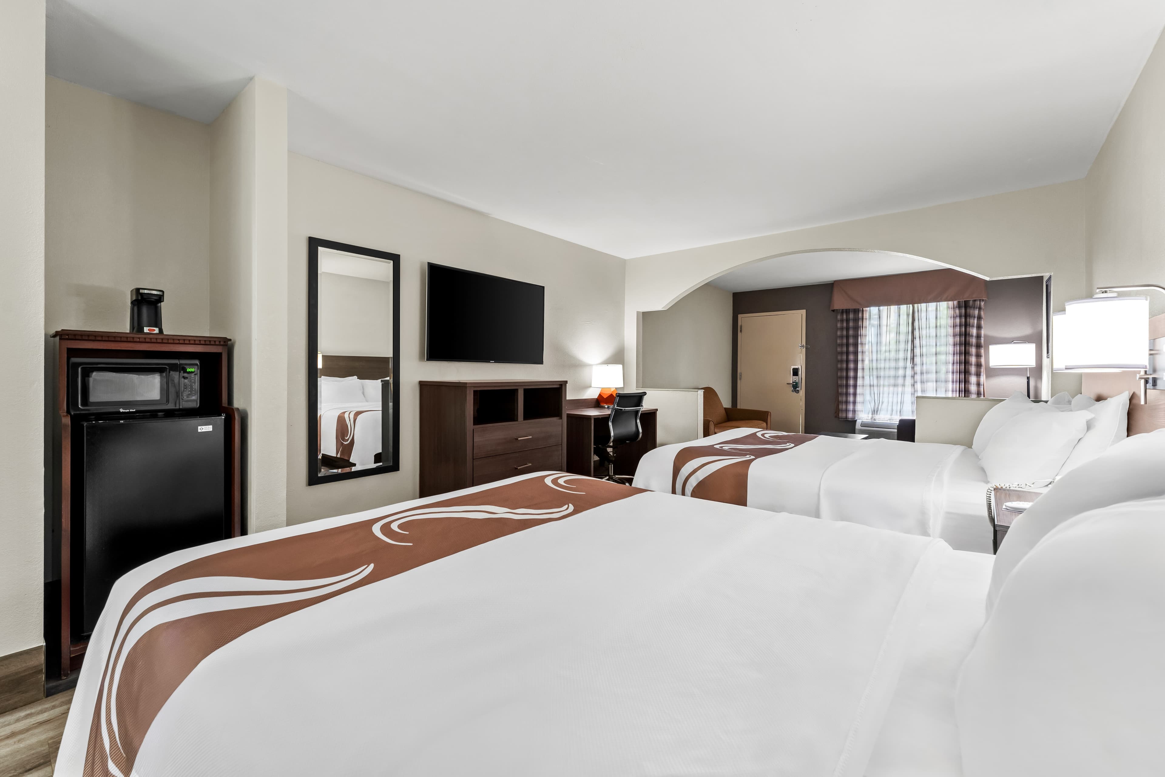 Quality Inn & Suites near Robins Air Force Base — 32