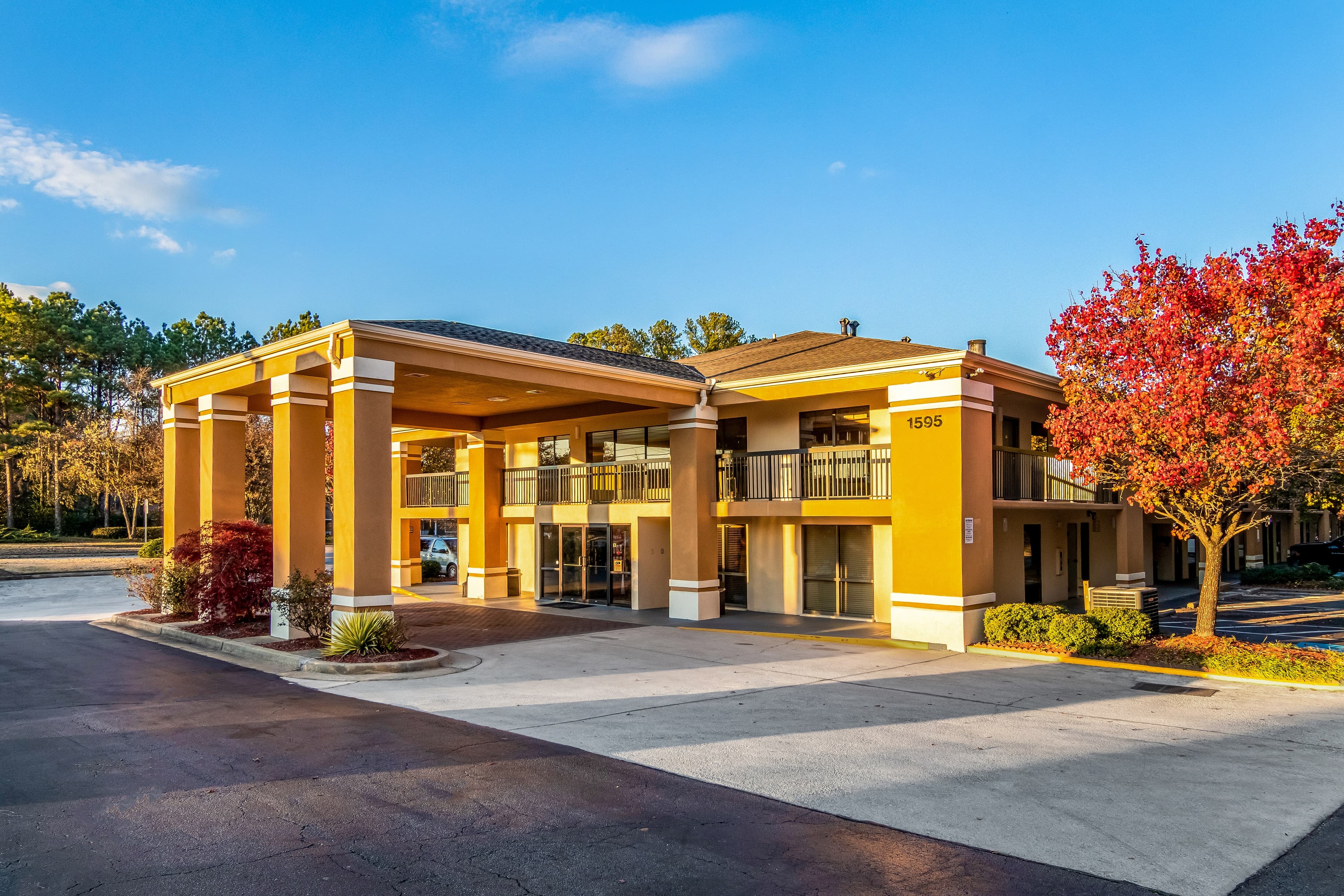 Quality Inn Stone Mountain - Image 1