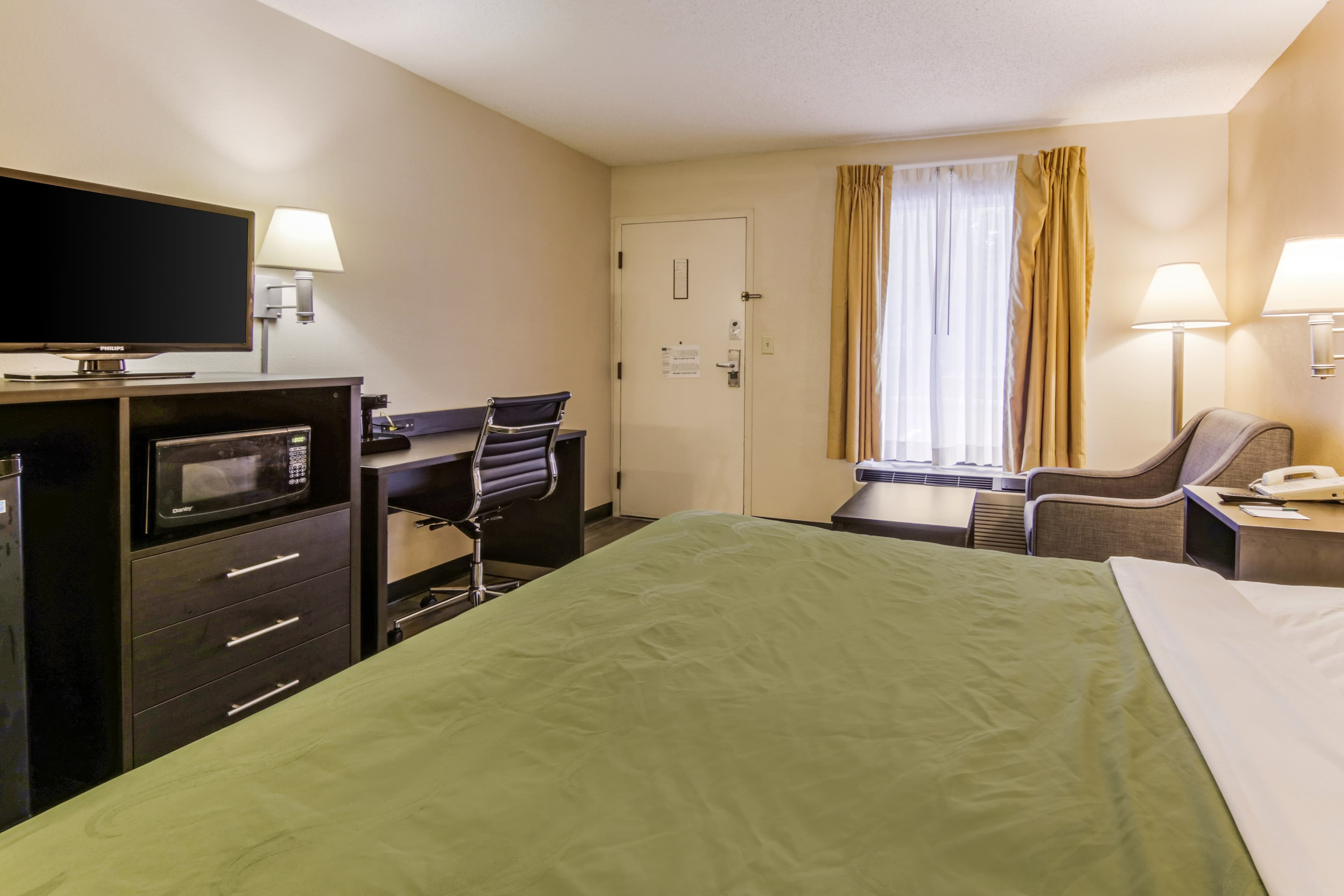 Quality Inn Stone Mountain - Image 4