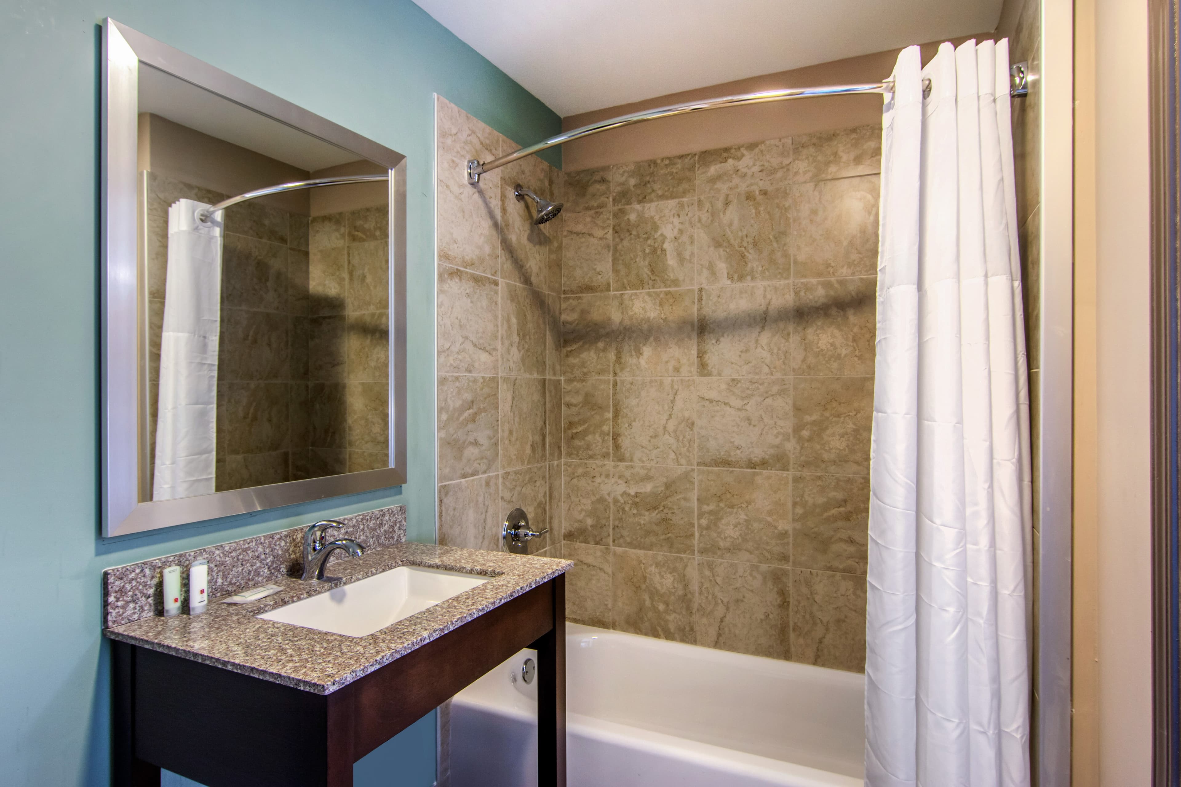 Clarion Inn & Suites Atlanta Downtown — 31