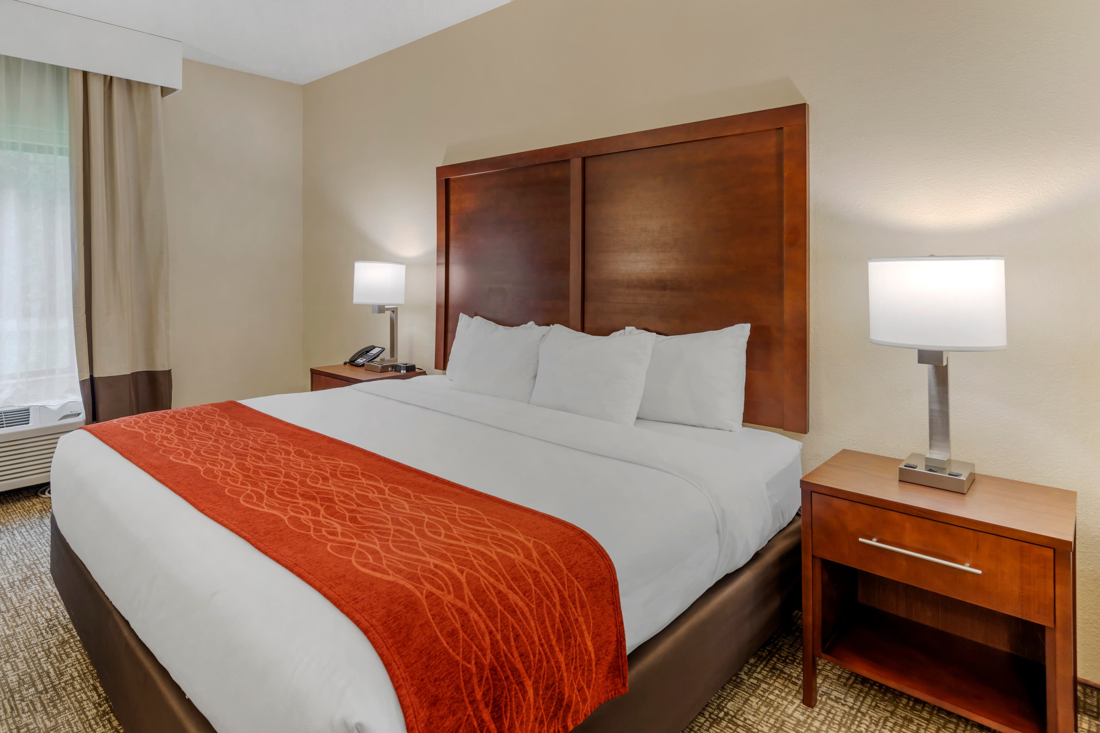 Comfort Inn & Suites Canton Riverstone Area — 34