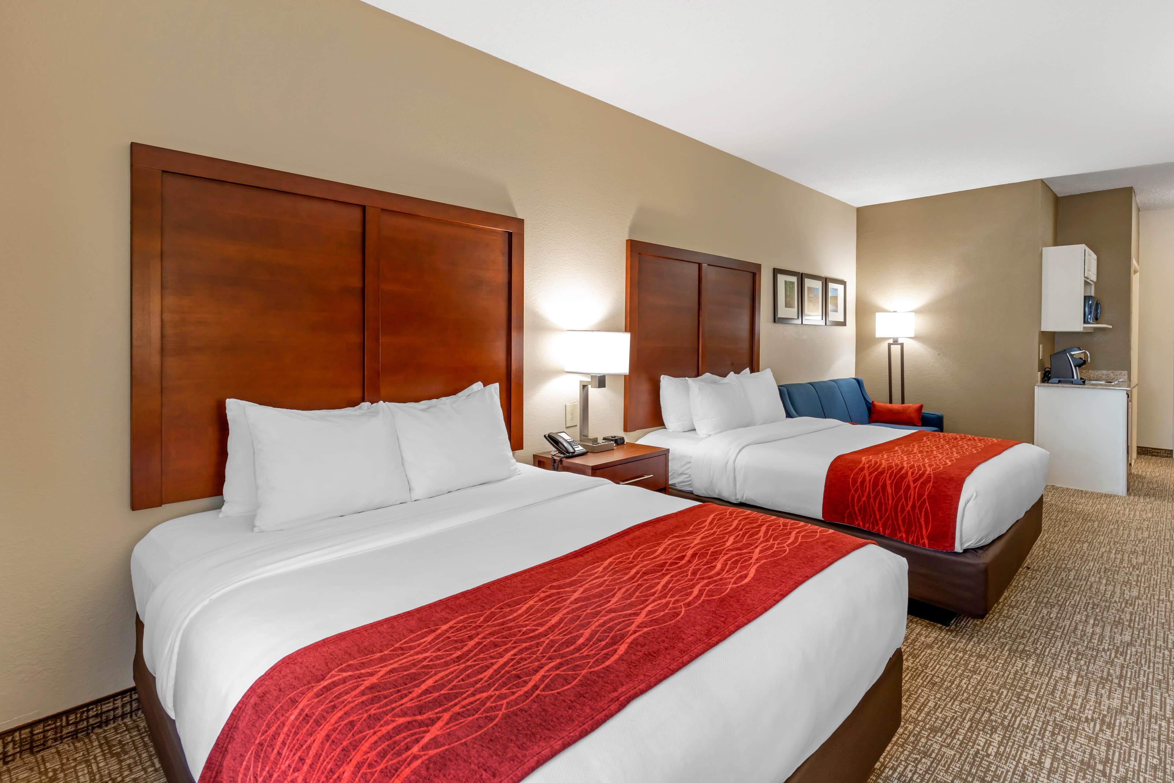 Comfort Inn & Suites Canton Riverstone Area — 41