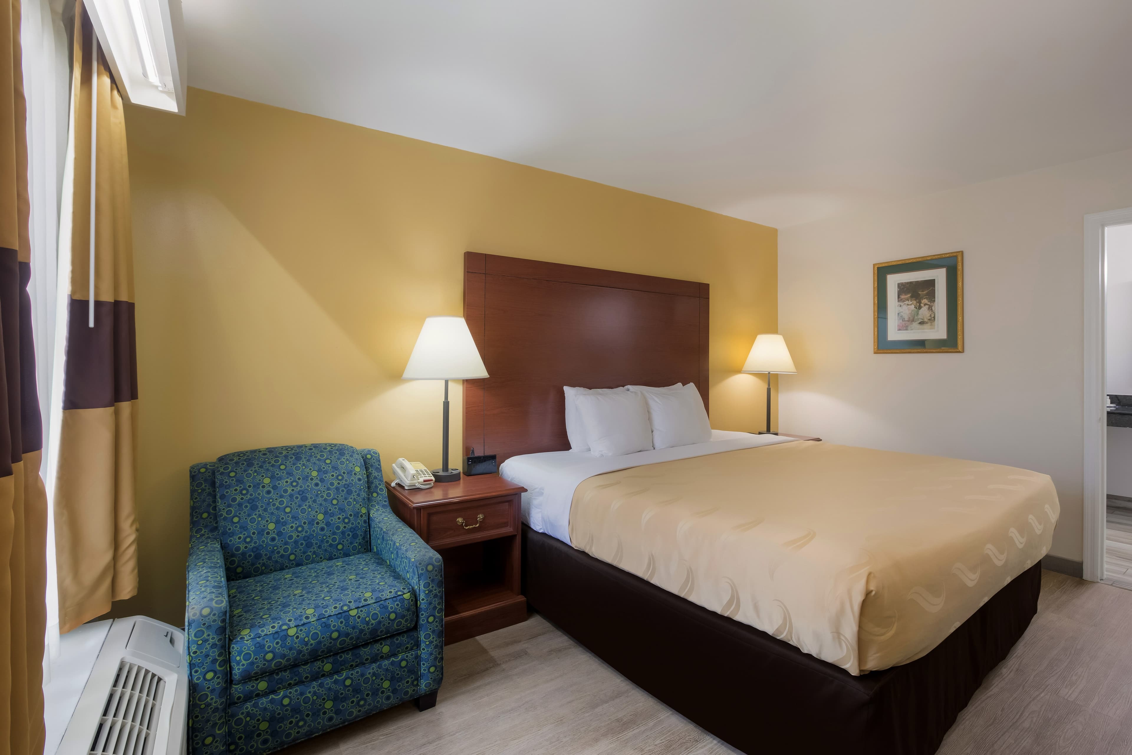 Quality Inn & Suites Greensboro near Lake Oconee — 7