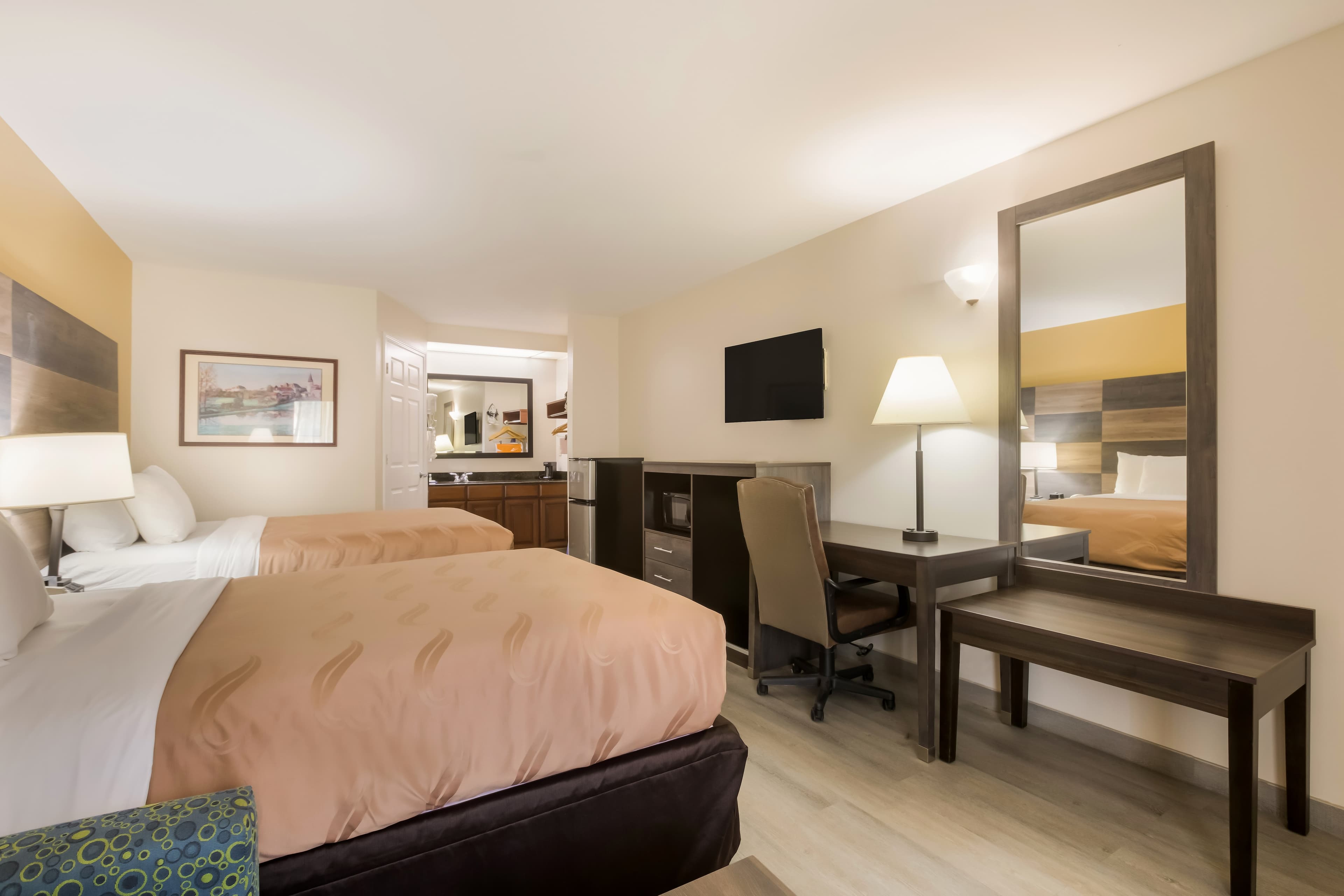 Quality Inn & Suites Greensboro near Lake Oconee — 27
