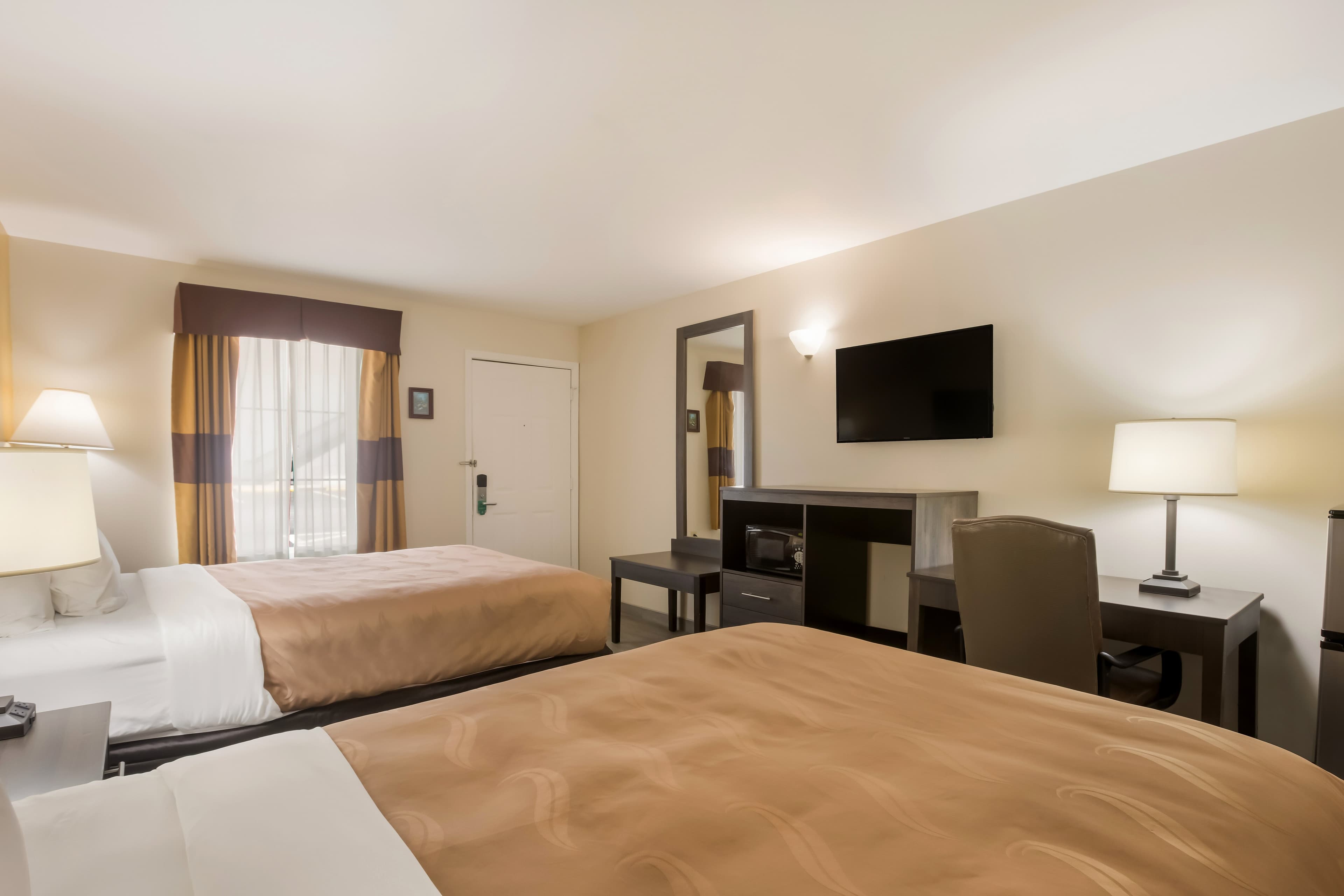 Quality Inn & Suites Greensboro near Lake Oconee — 34