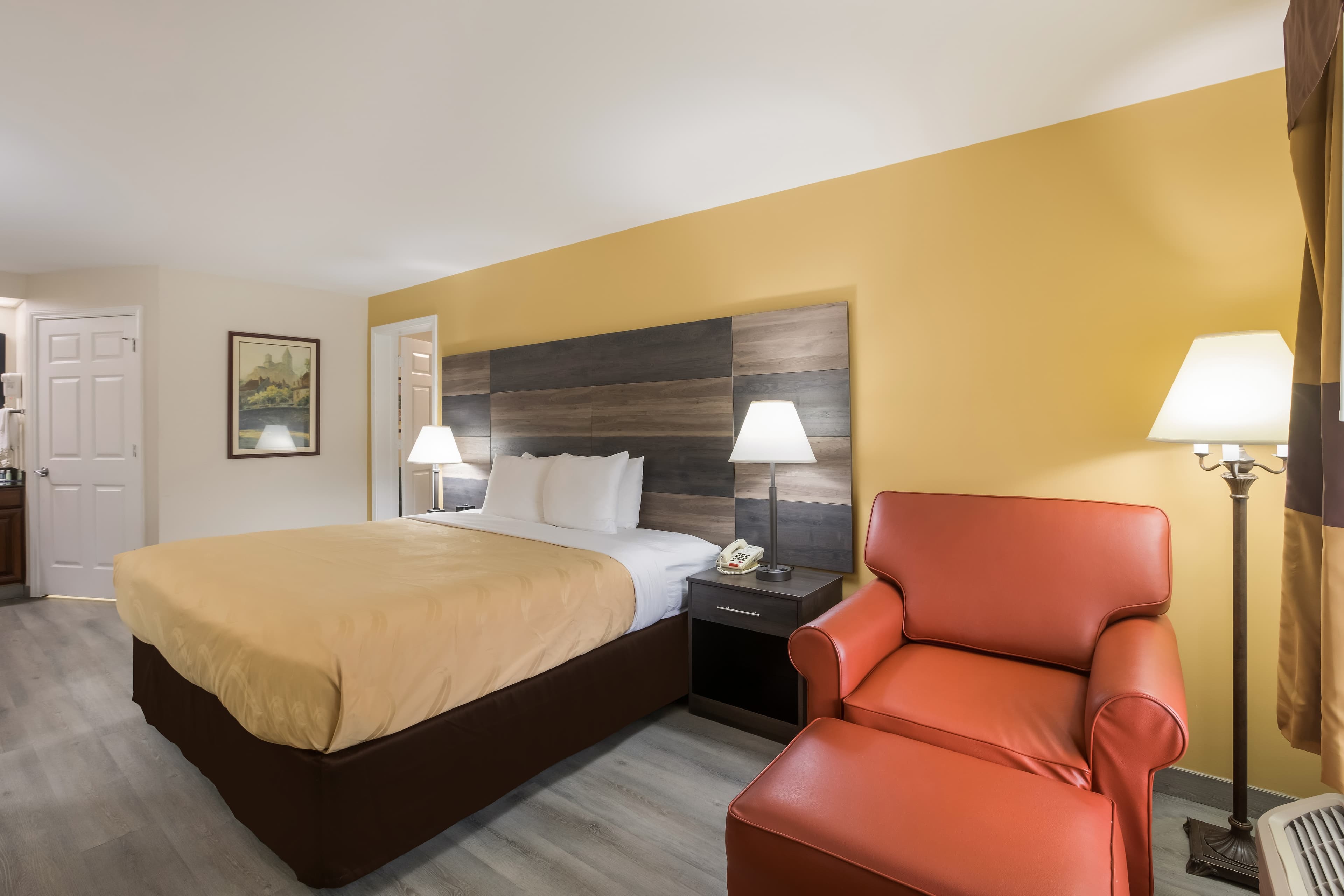 Quality Inn & Suites Greensboro near Lake Oconee — 44
