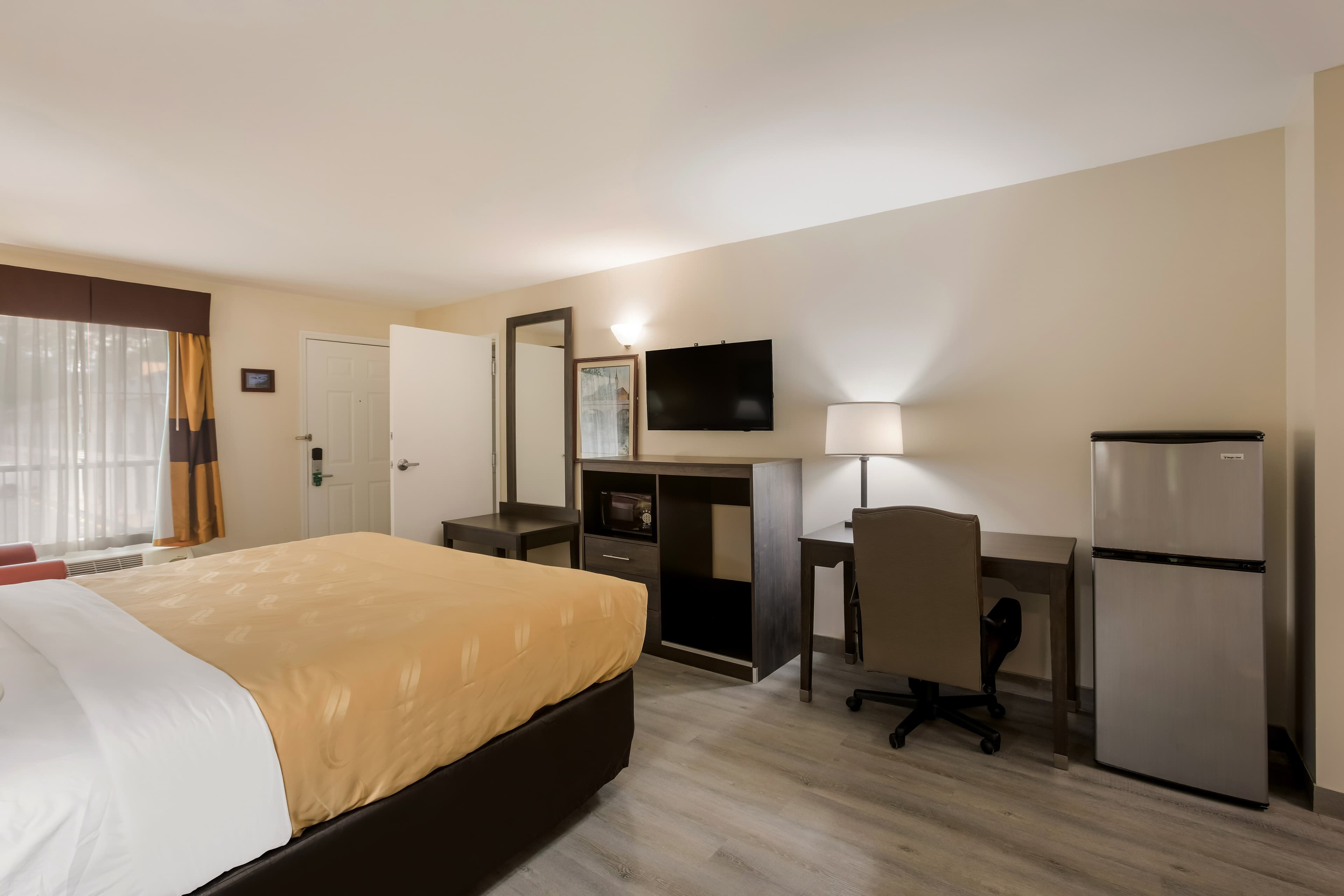 Quality Inn & Suites Greensboro near Lake Oconee — 45