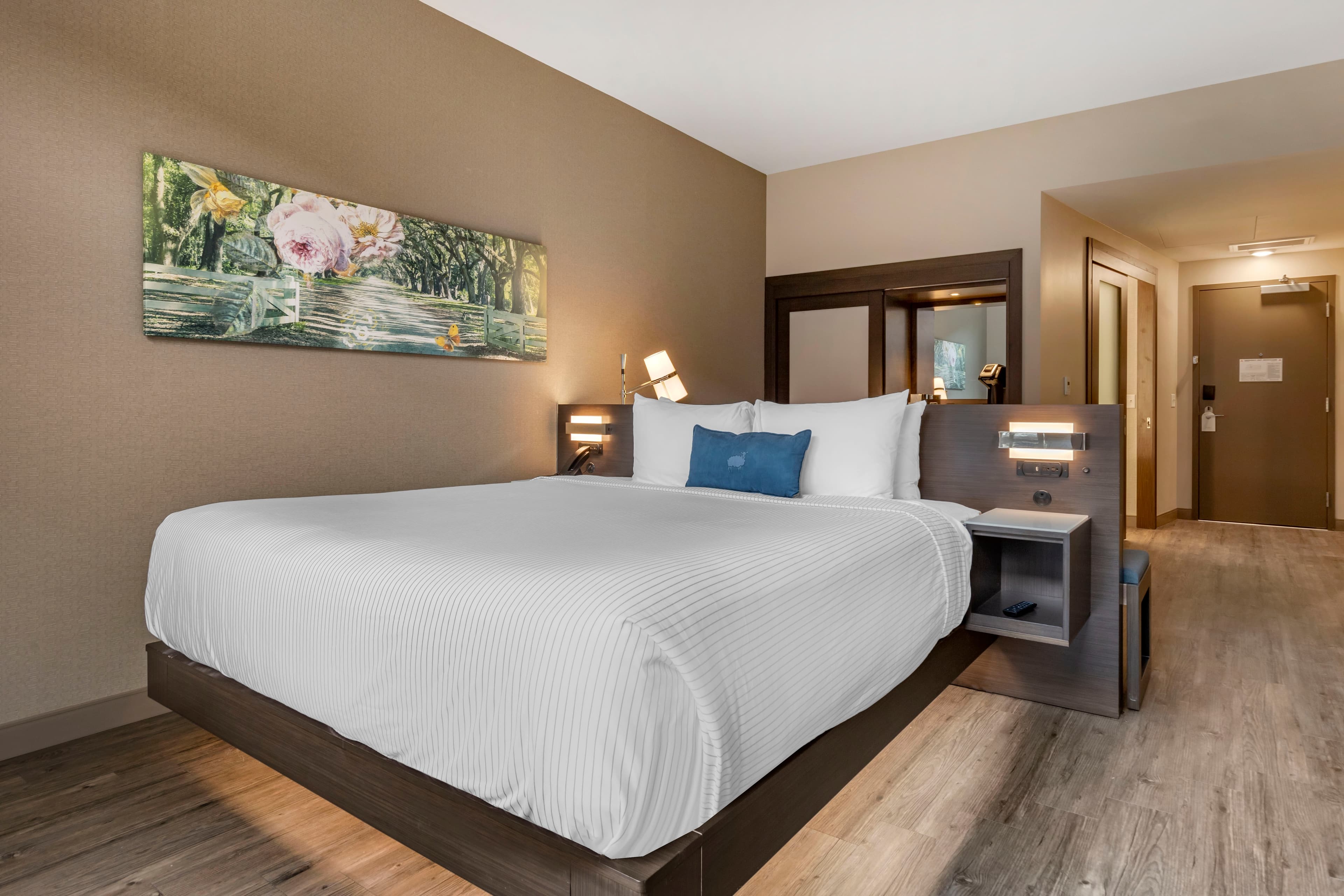 Cambria Hotel Savannah Downtown Historic District — 13