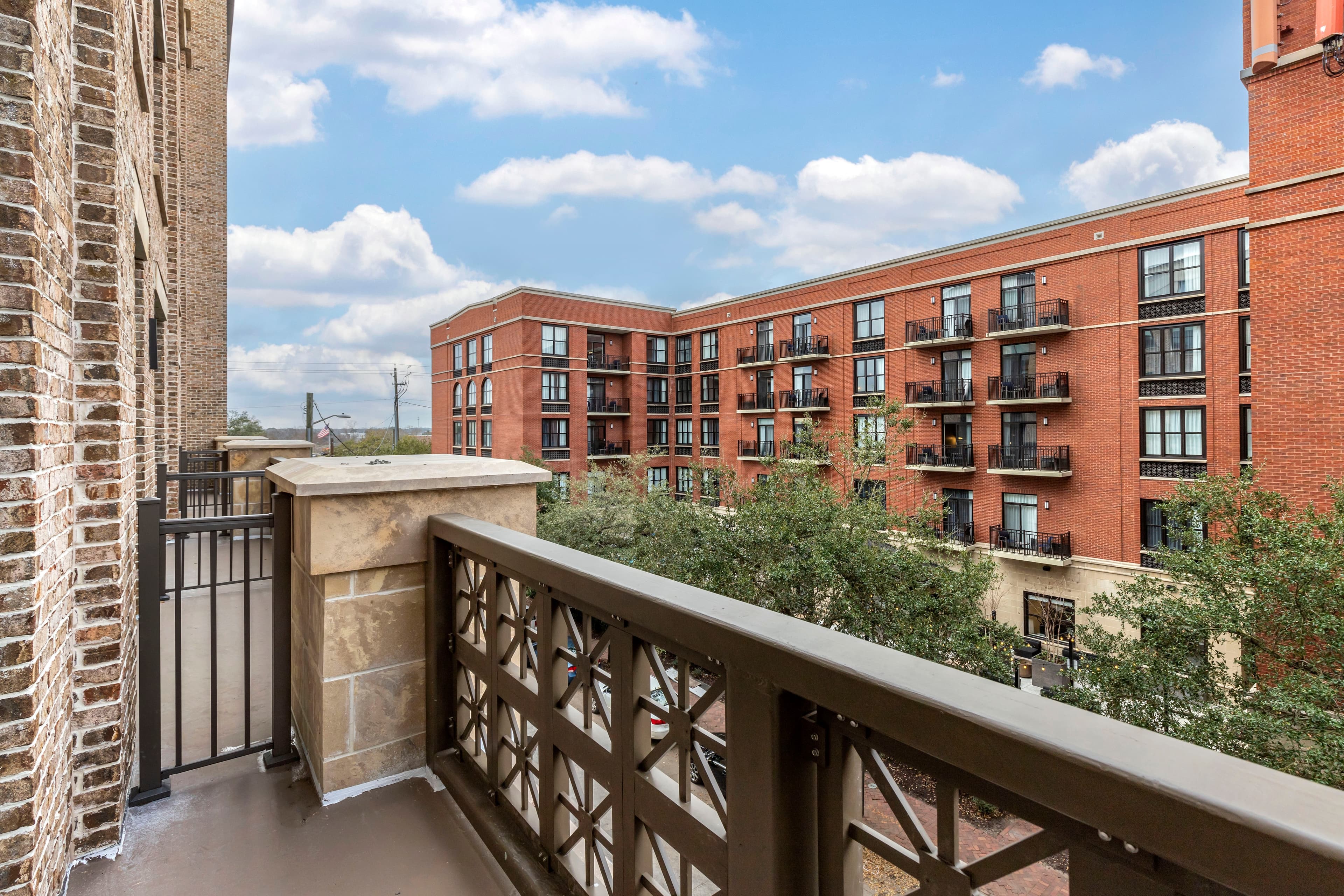 Cambria Hotel Savannah Downtown Historic District — 15