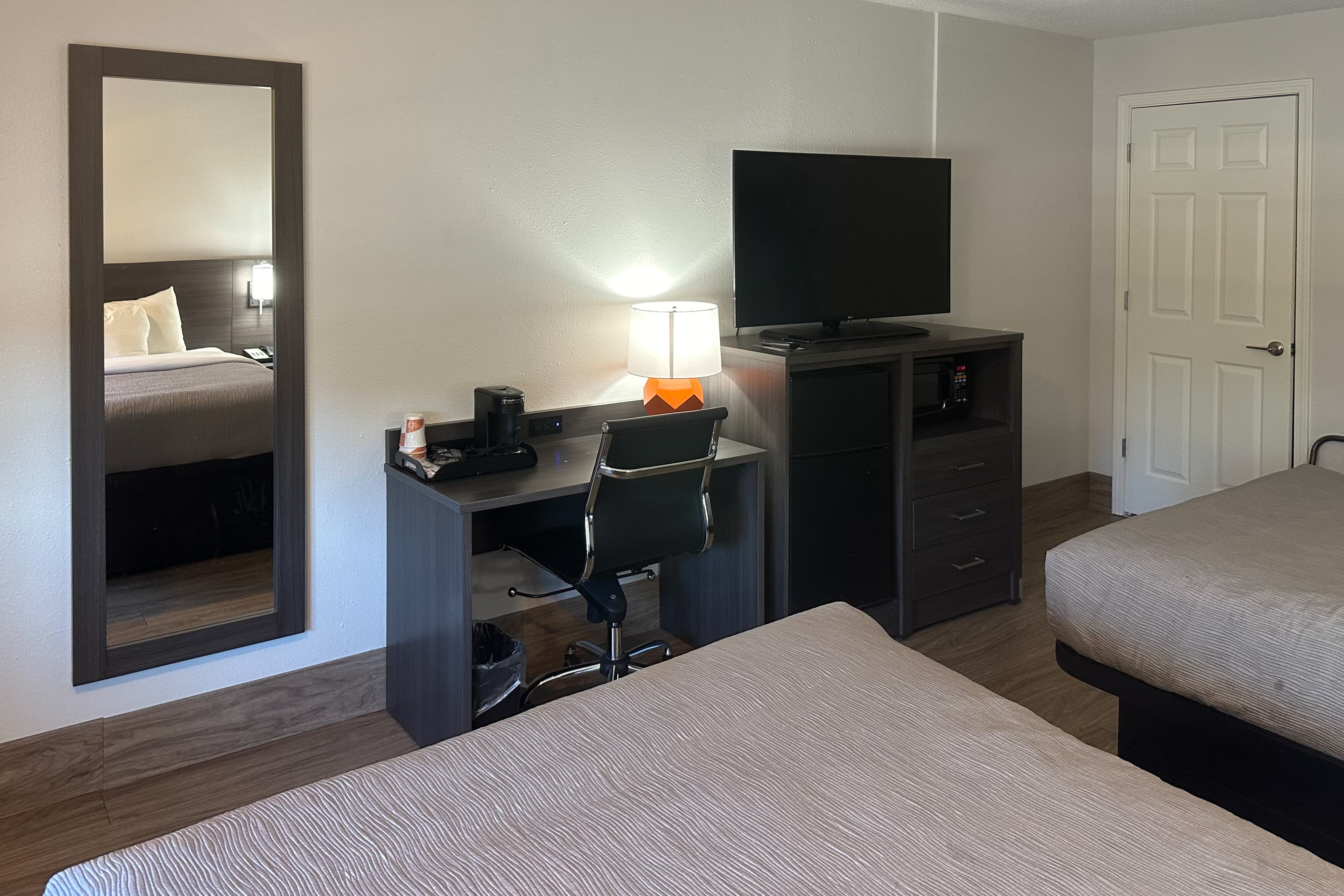 Quality Inn Forsyth near GA Public Safety Training Center - Image 5