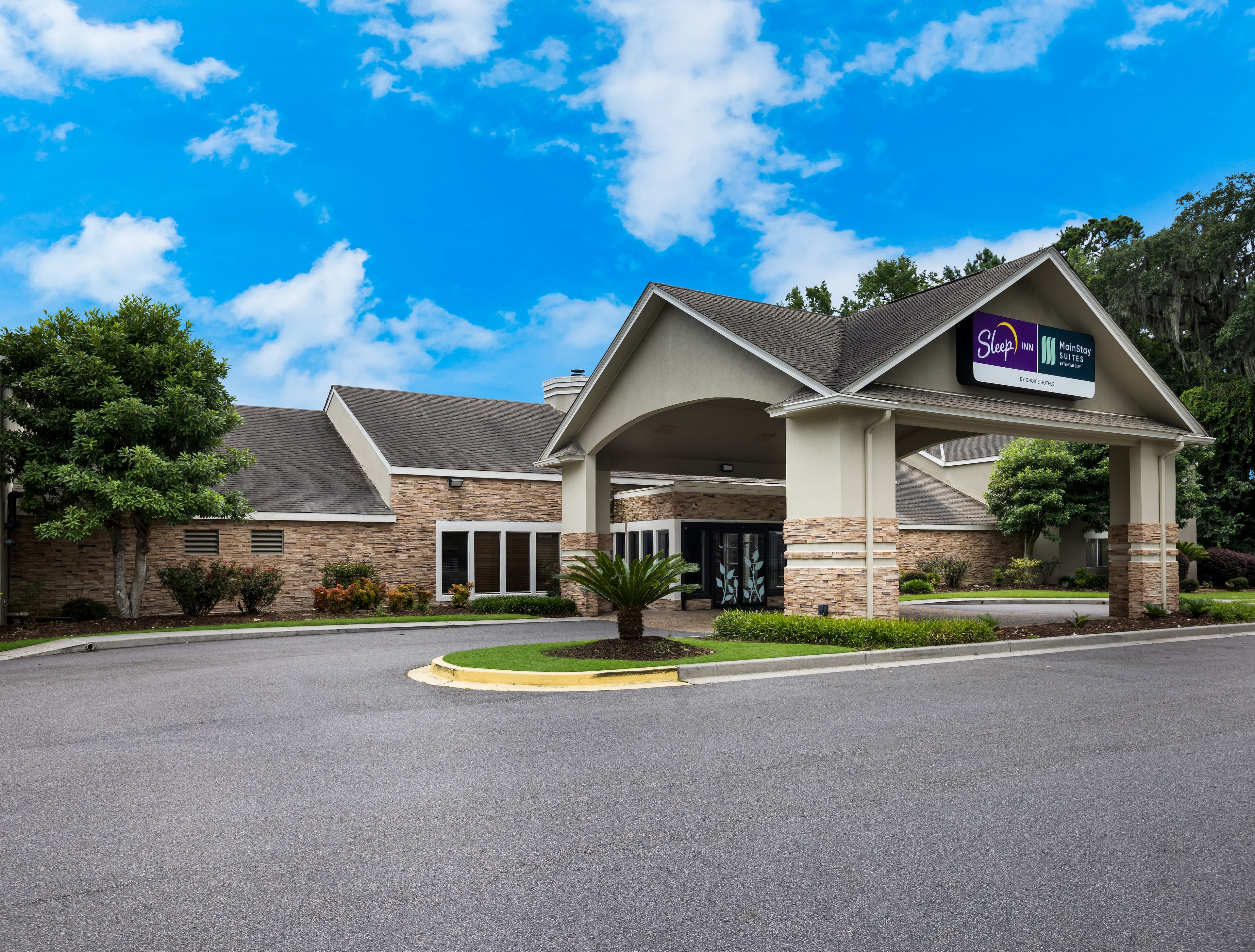 Sleep Inn Savannah Midtown - Image 1