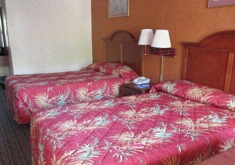 Rodeway Inn Forsyth near GA Public Safety Training Center - Image 2