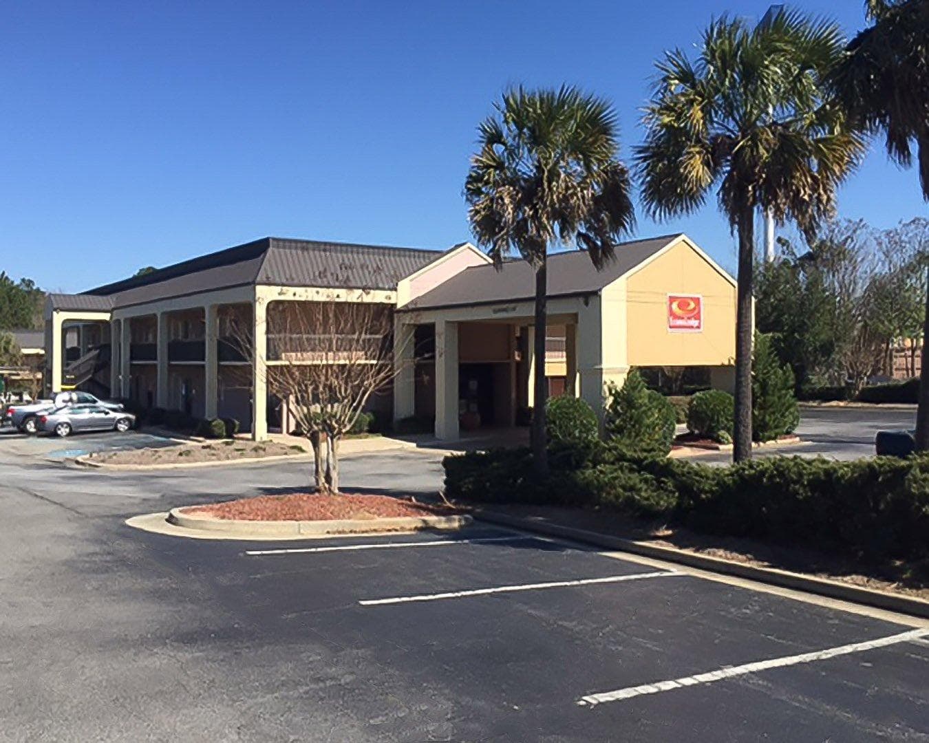 Econo Lodge Cordele - Image 1