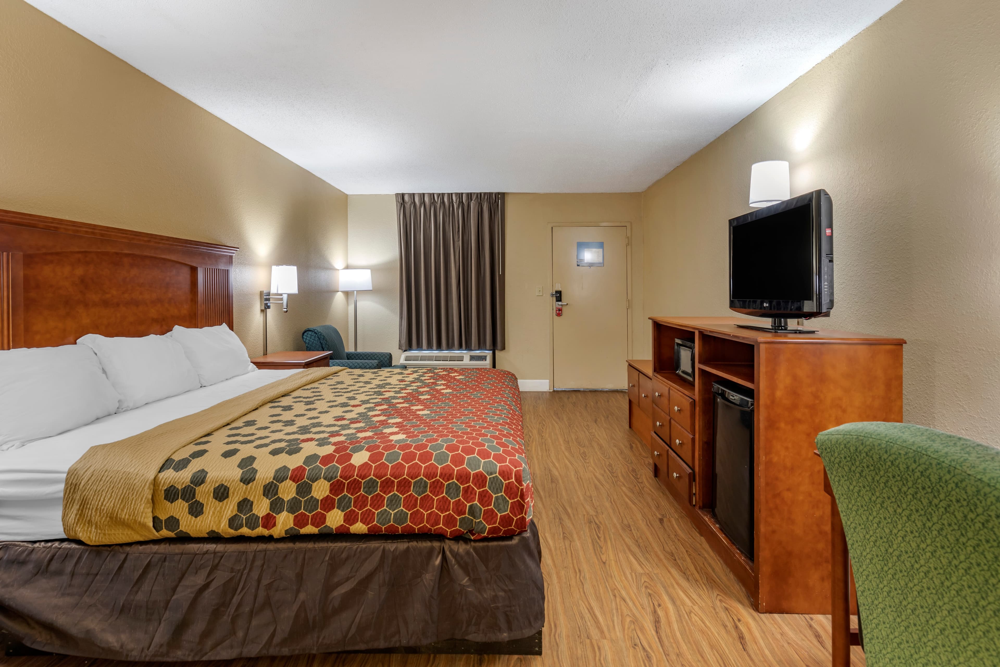 Econo Lodge Cordele - Image 4
