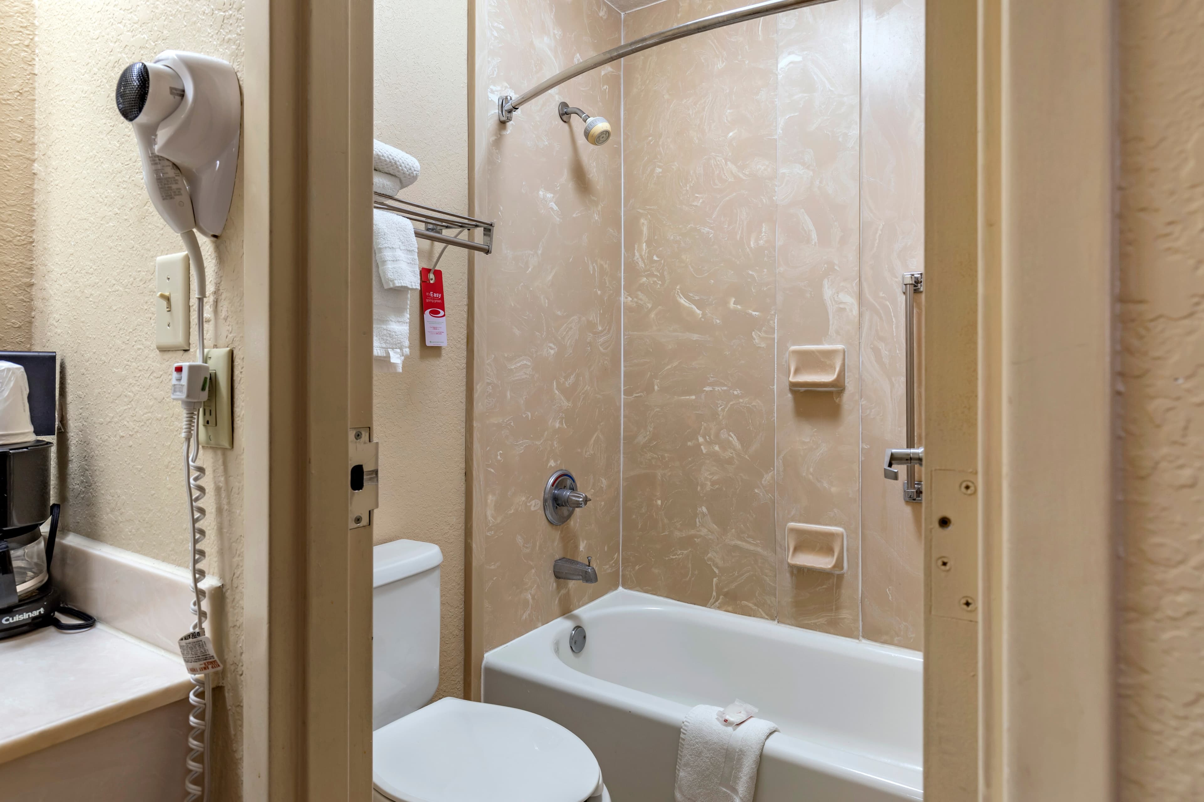 Econo Lodge Cordele — 28