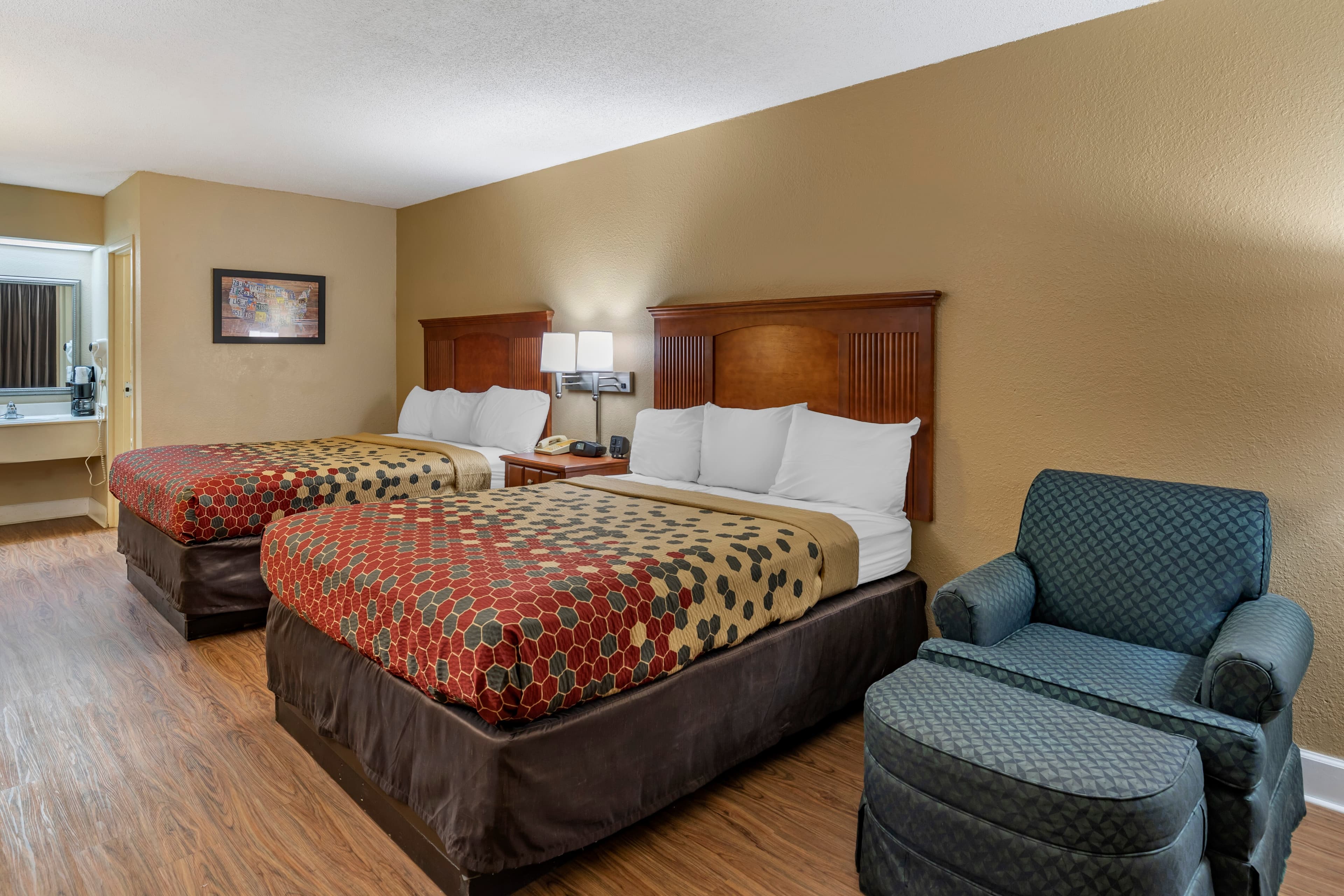 Econo Lodge Cordele — 34