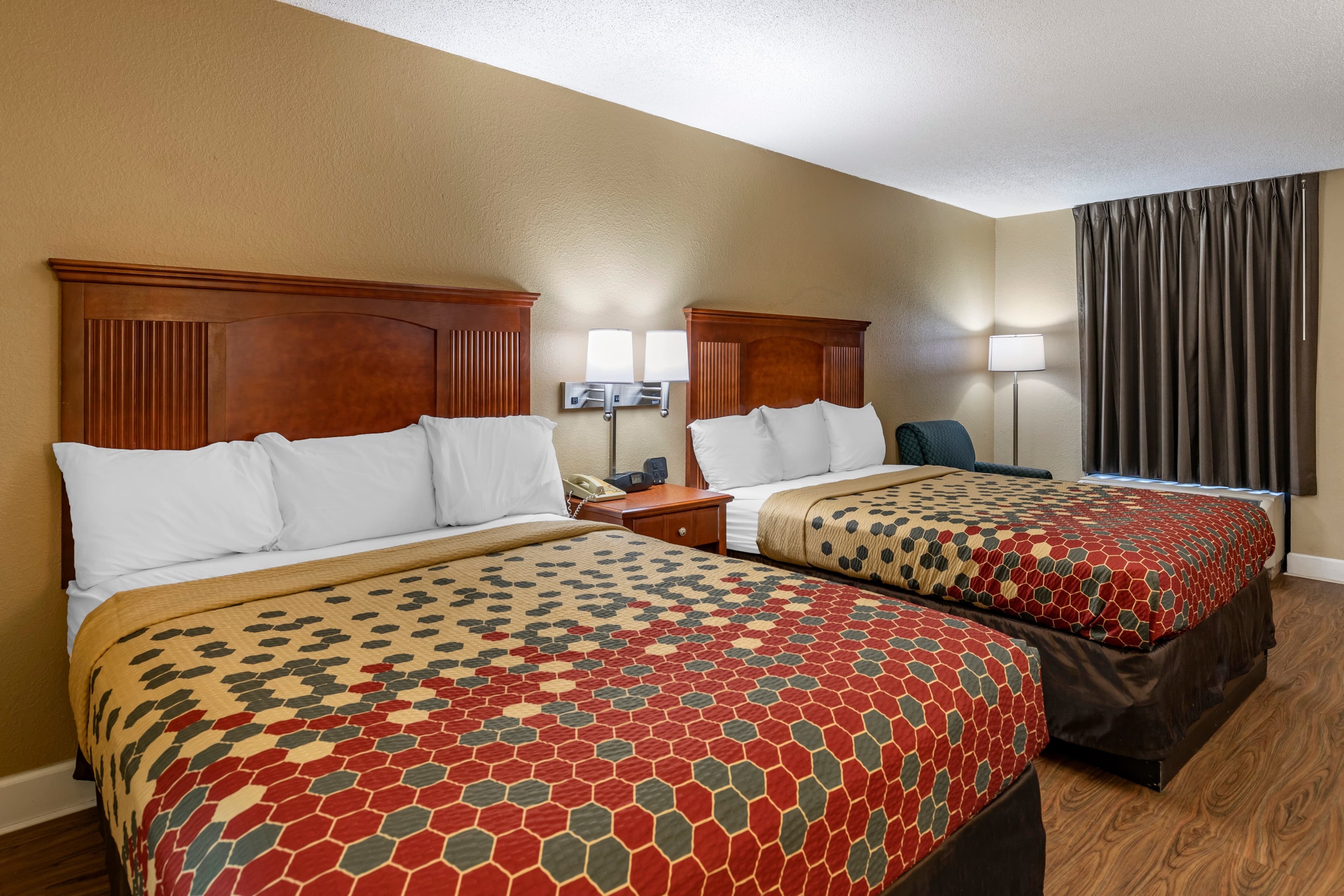 Econo Lodge Cordele — 37