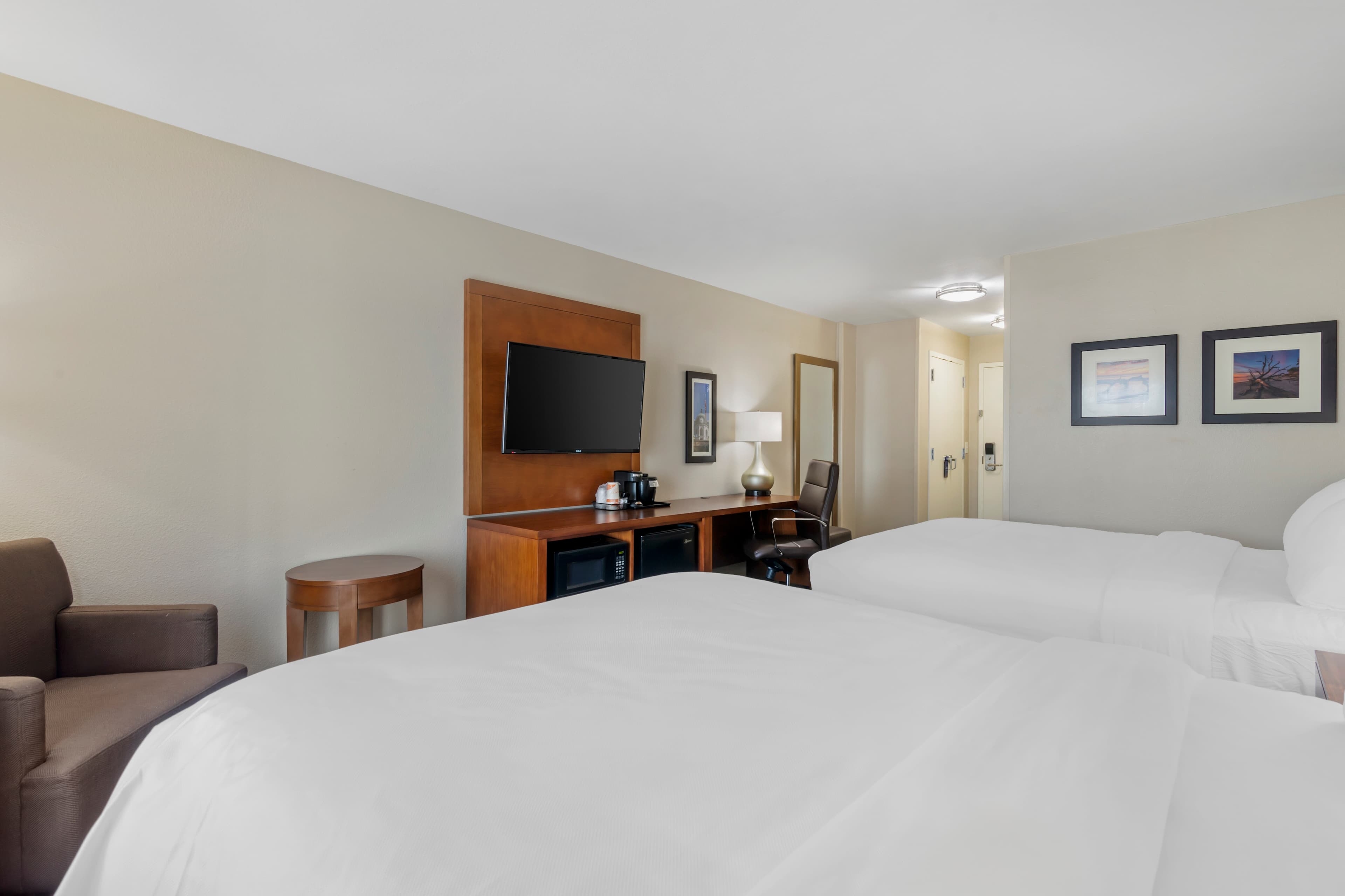 Comfort Inn & Suites Brunswick I-95 — 12