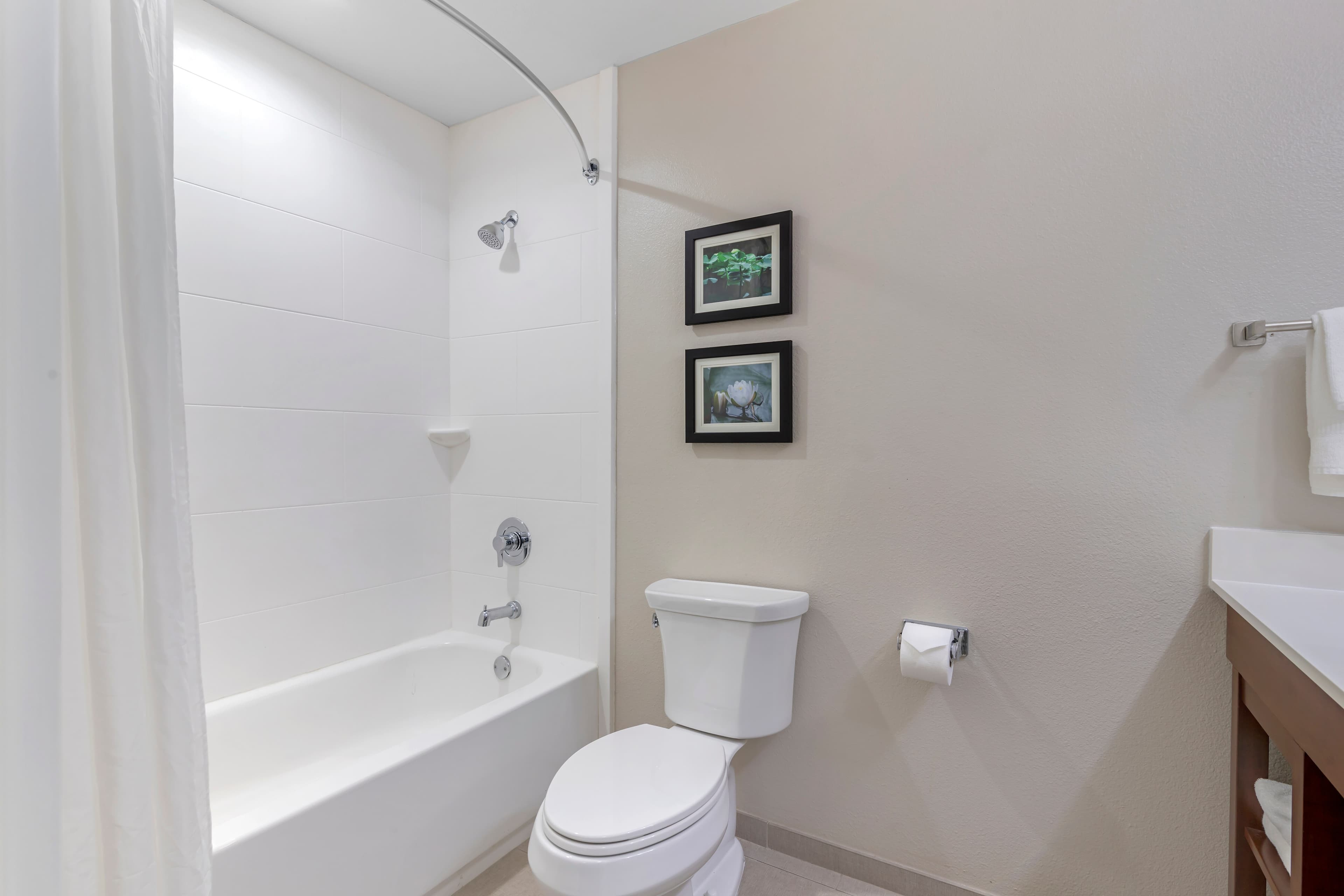 Comfort Inn & Suites Brunswick I-95 — 13