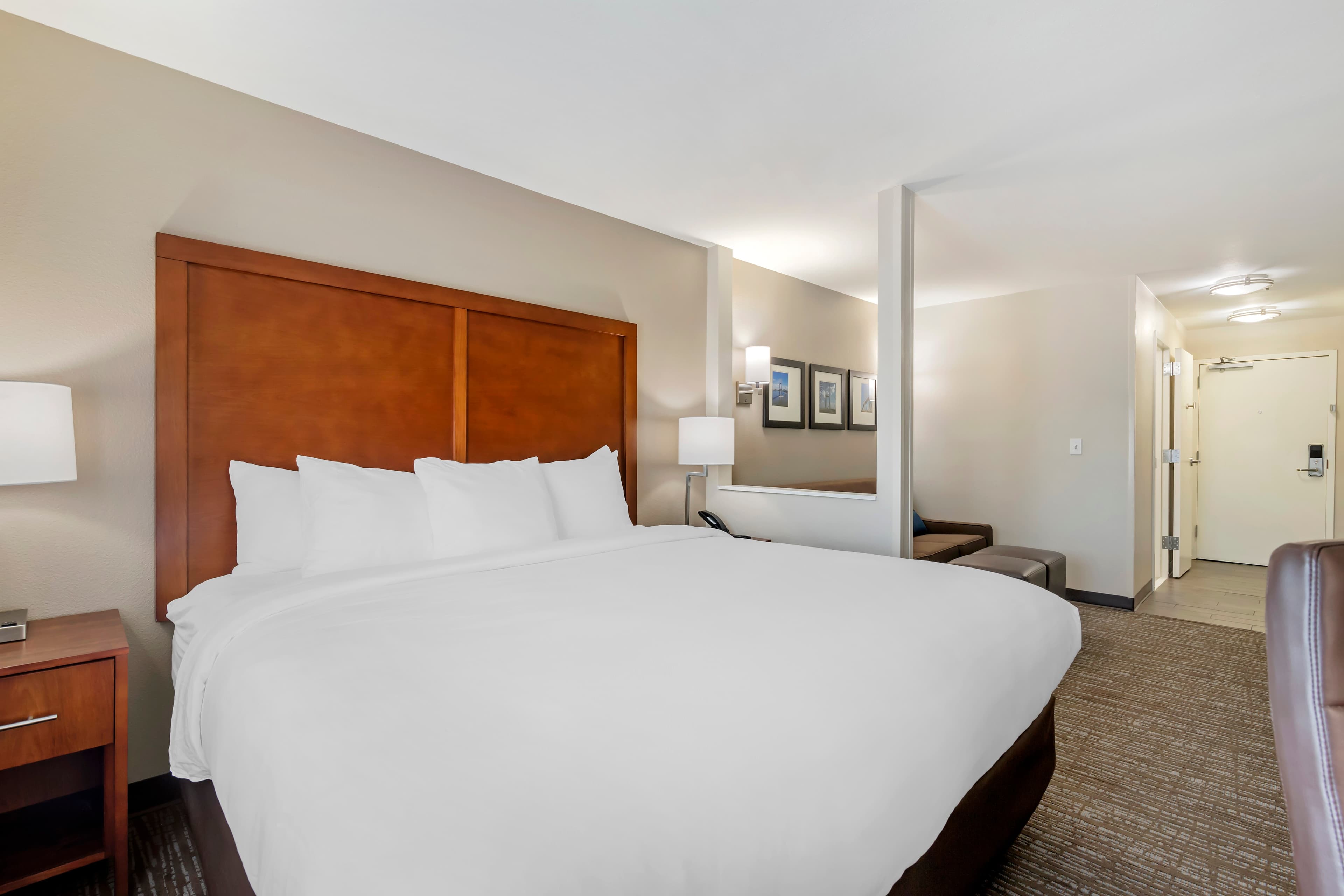 Comfort Inn & Suites Brunswick I-95 — 14