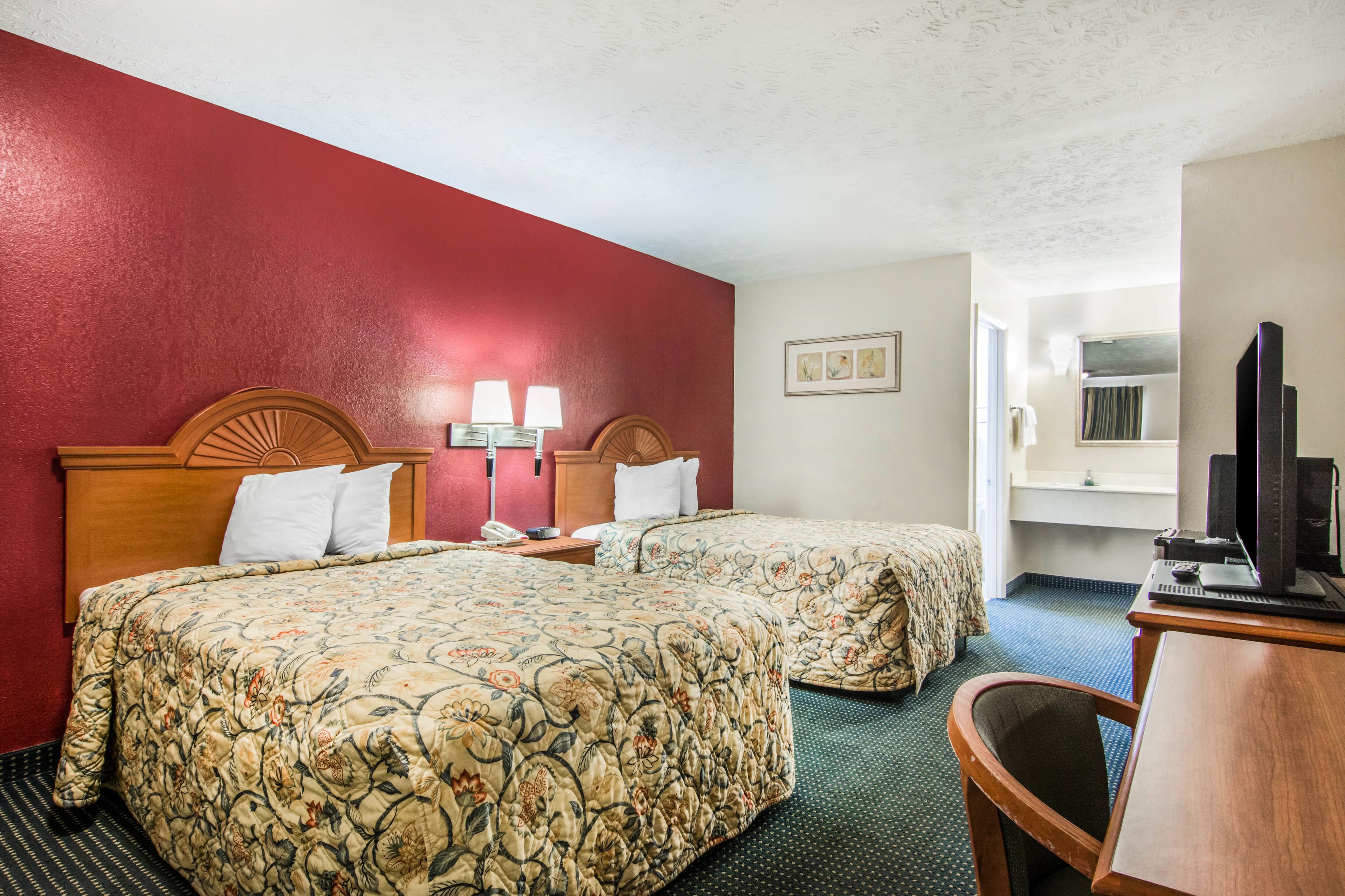 Rodeway Inn La Grange East - Image 2