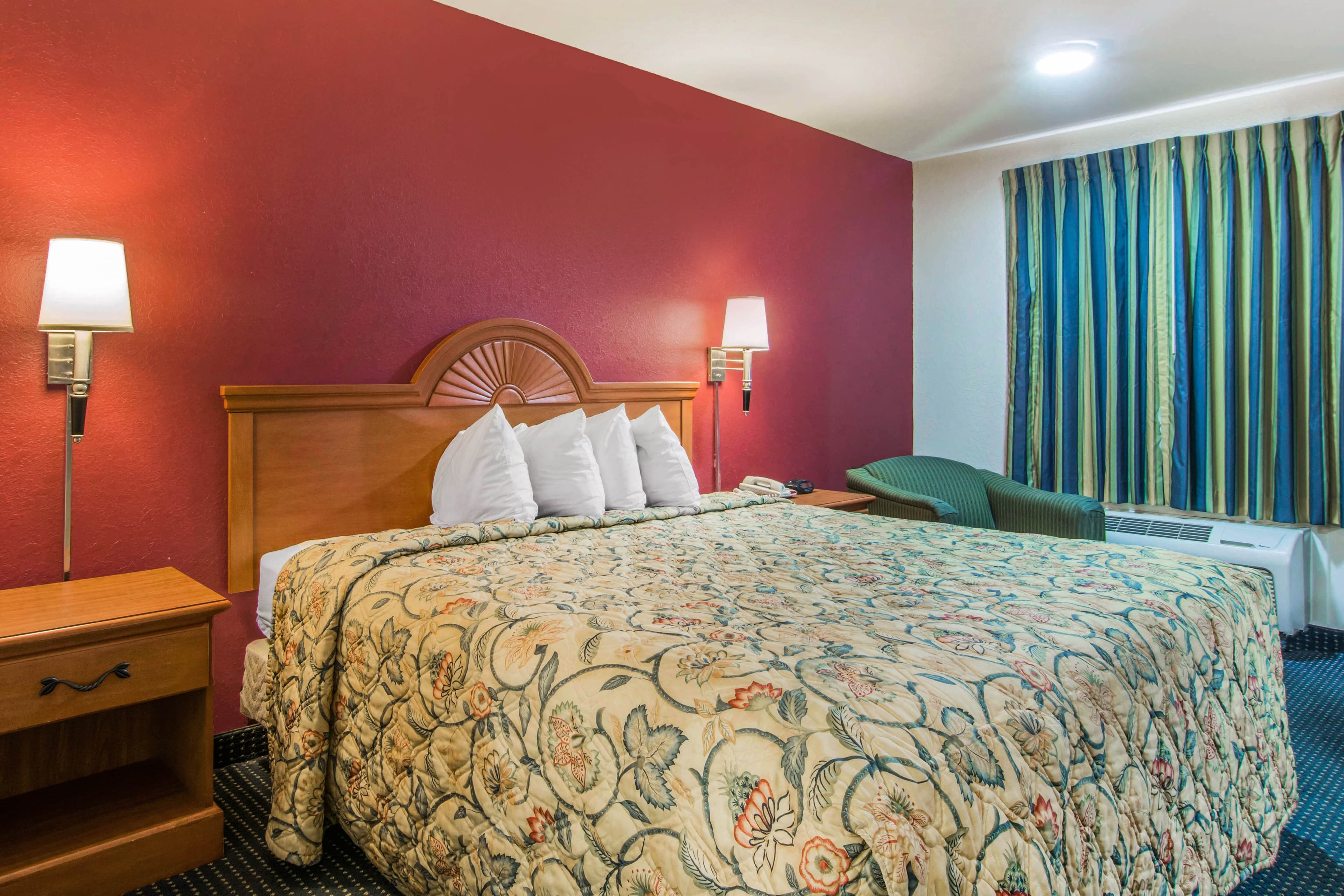 Rodeway Inn La Grange East — 7