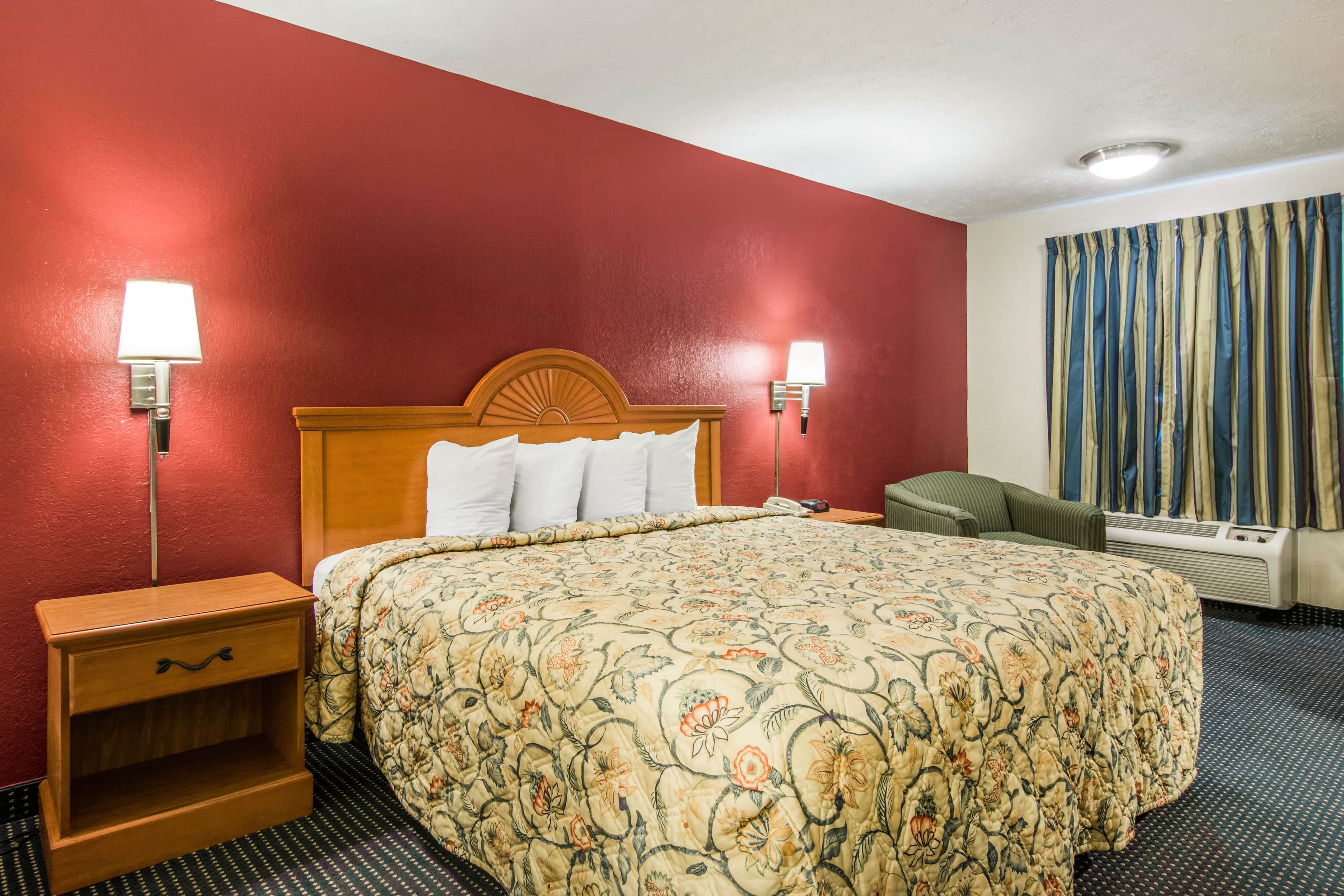 Rodeway Inn La Grange East — 13