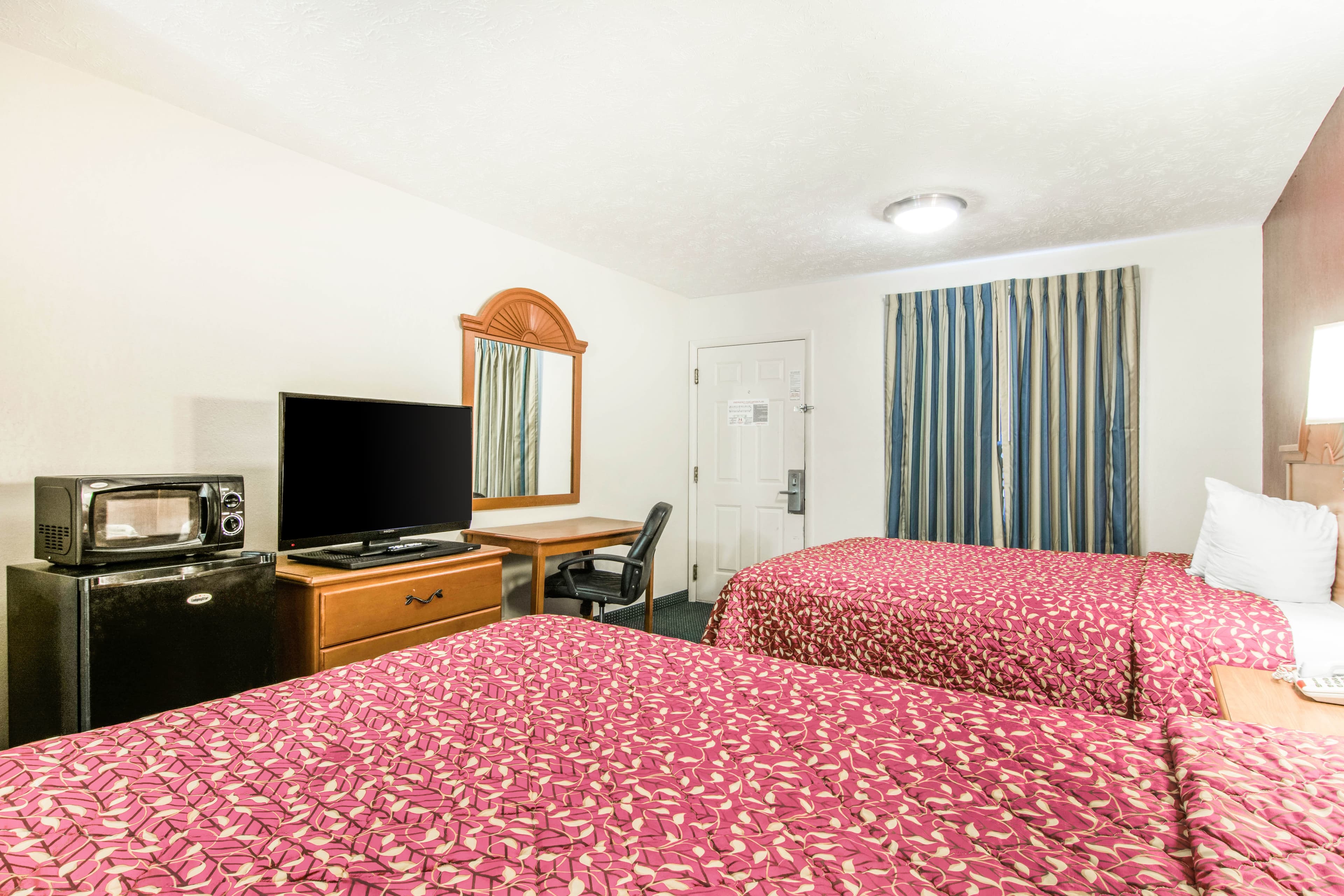Rodeway Inn La Grange East — 23