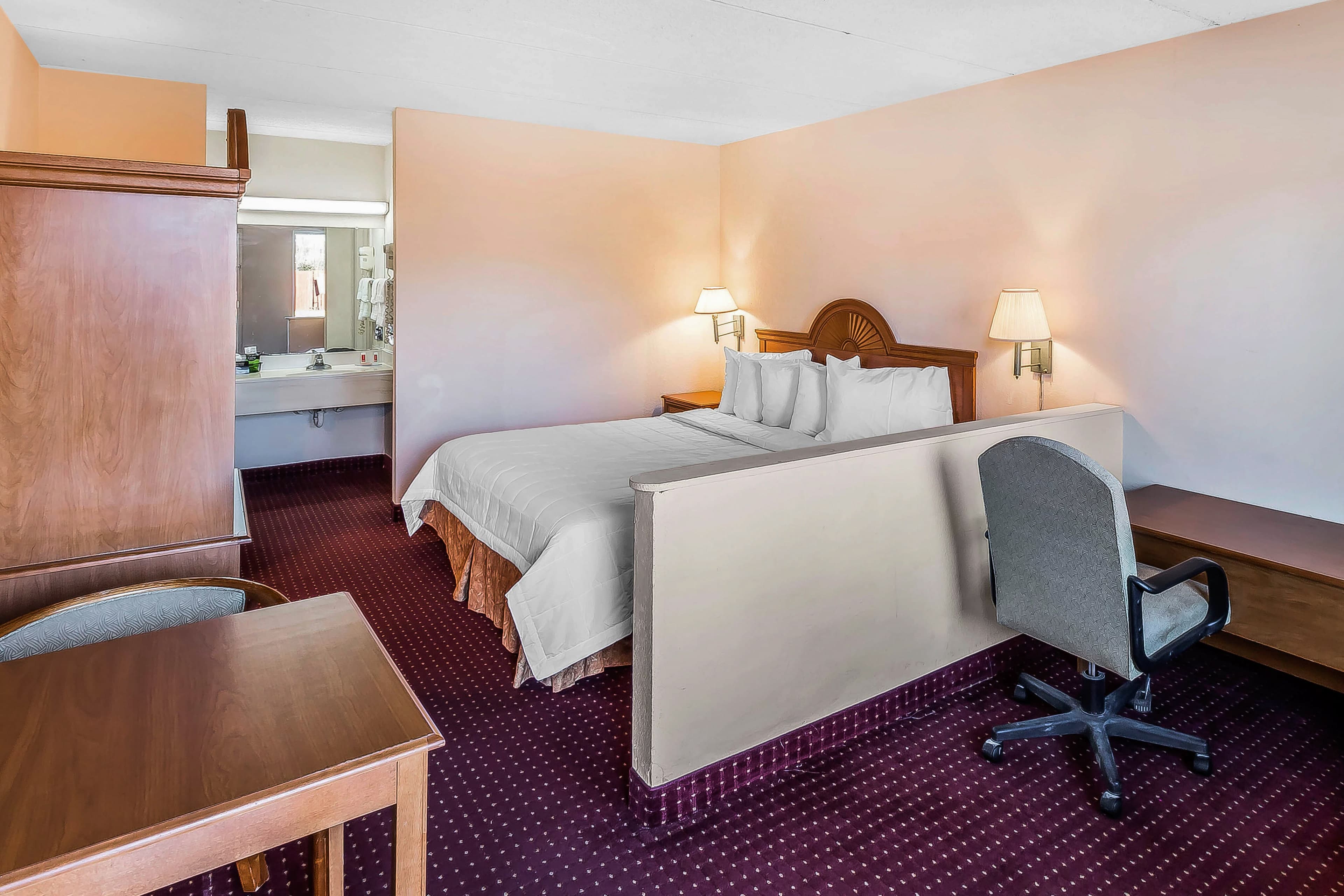 Econo Lodge Lavonia I-85 — 8