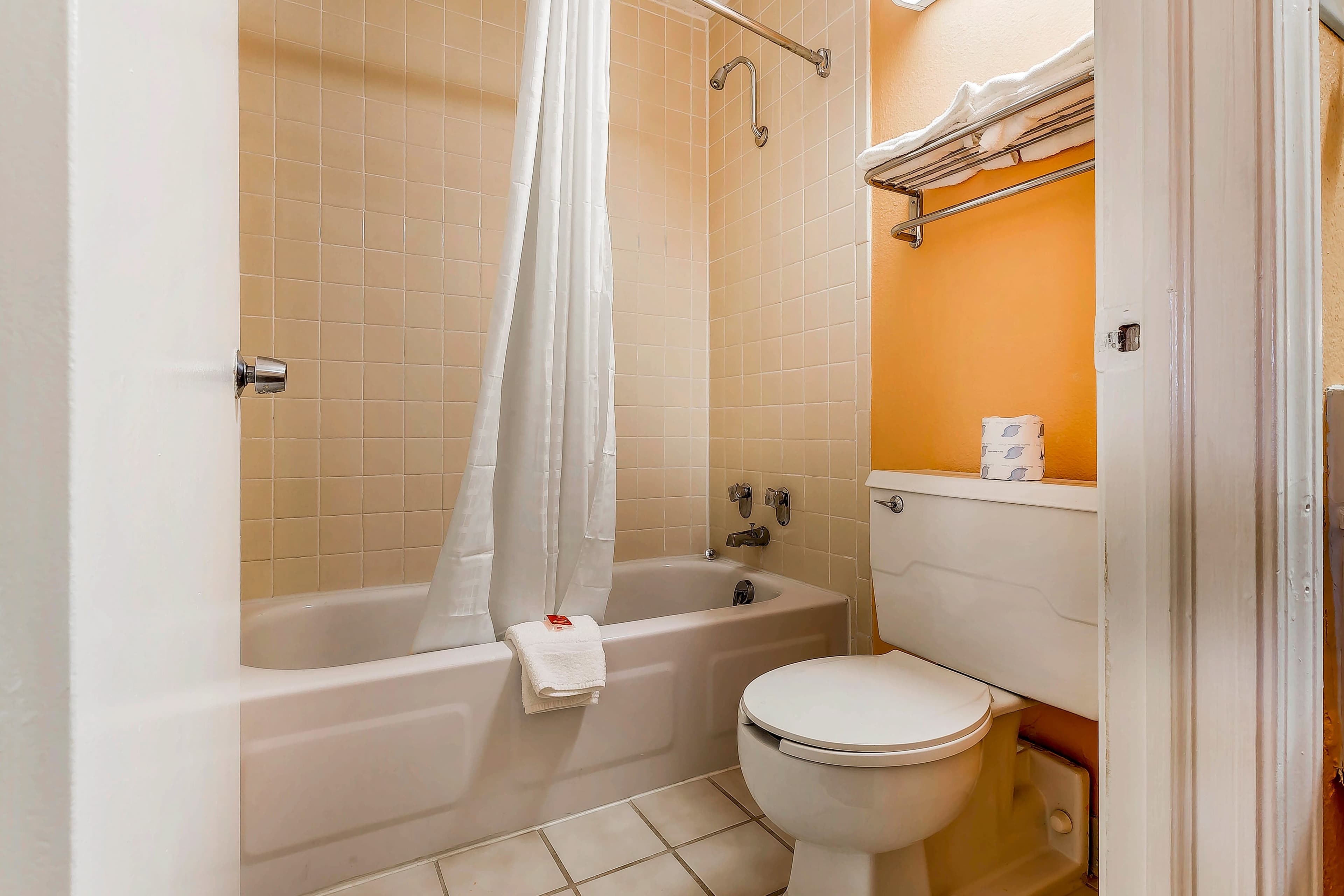 Econo Lodge Lavonia I-85 — 7