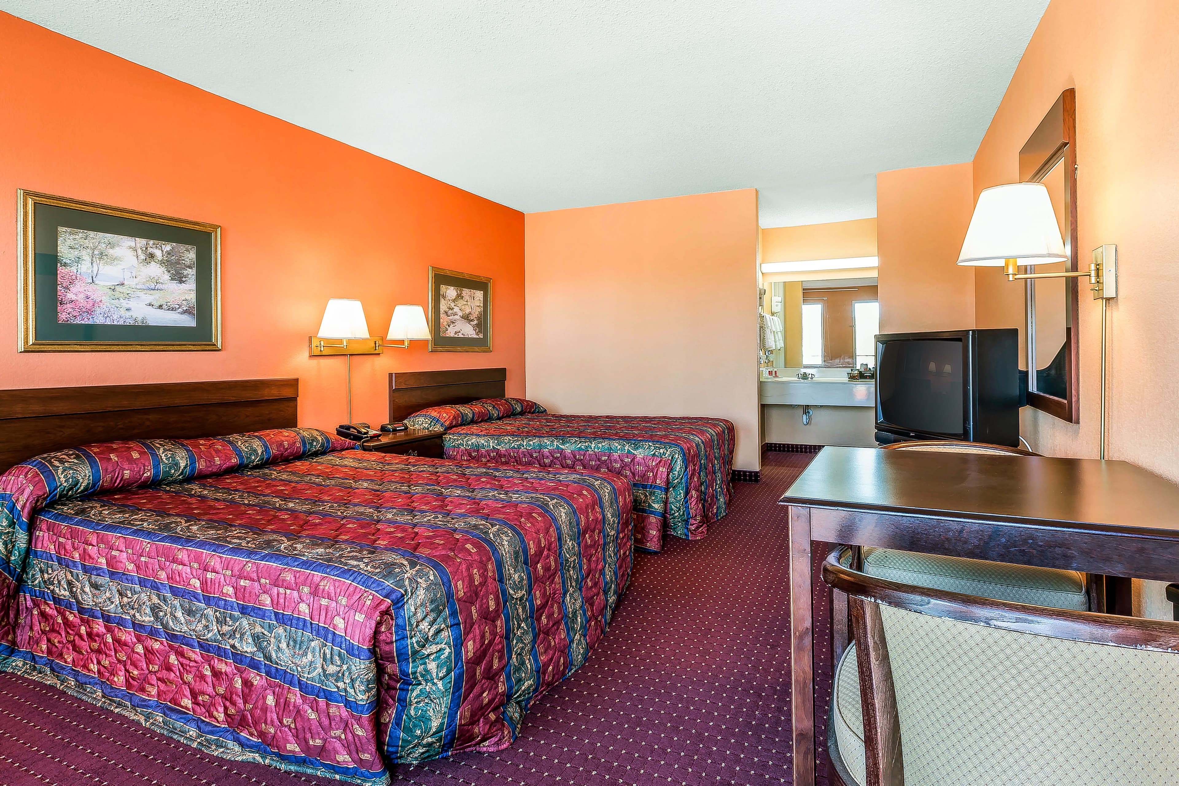 Econo Lodge Lavonia I-85 - Image 2
