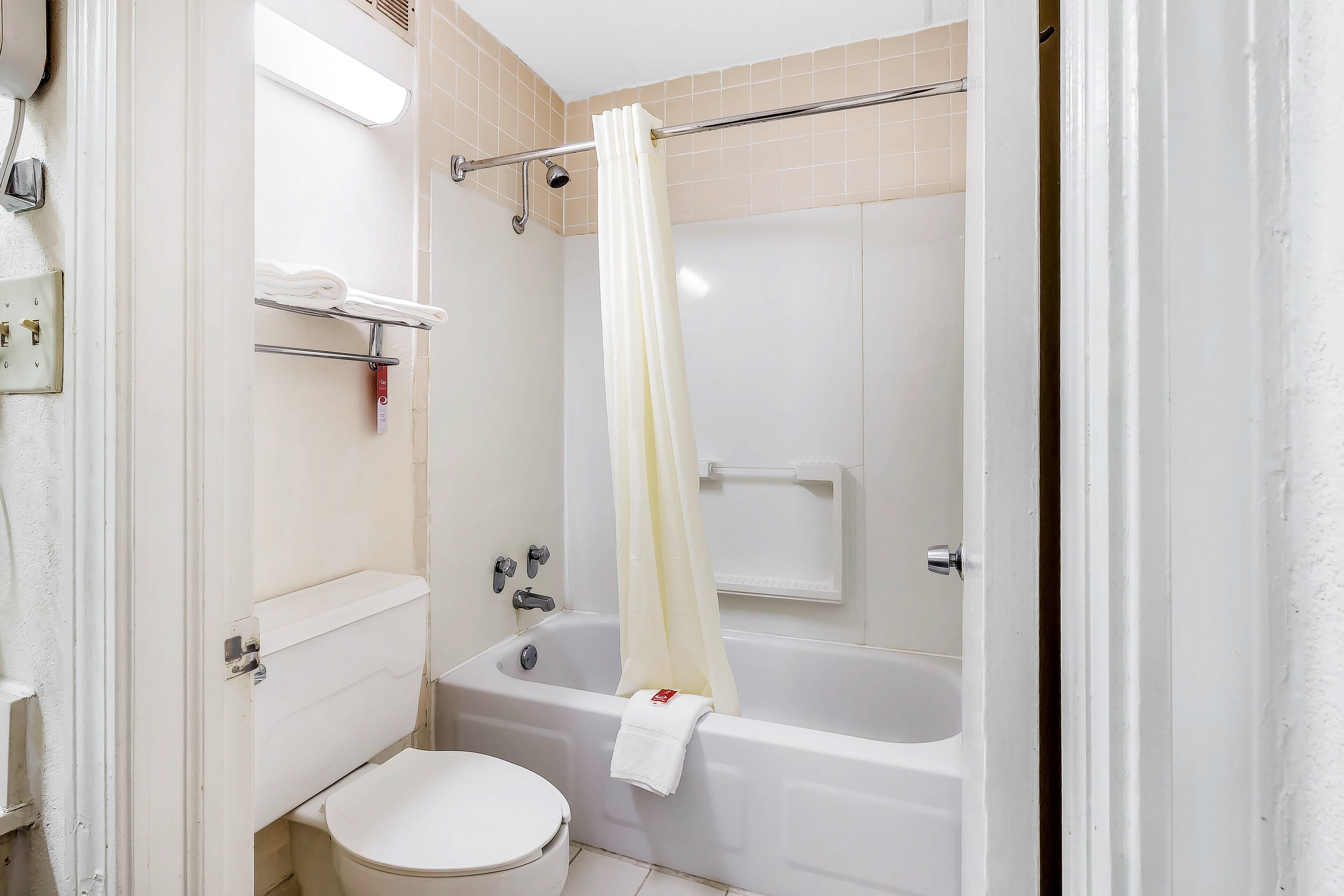 Econo Lodge Lavonia I-85 — 19