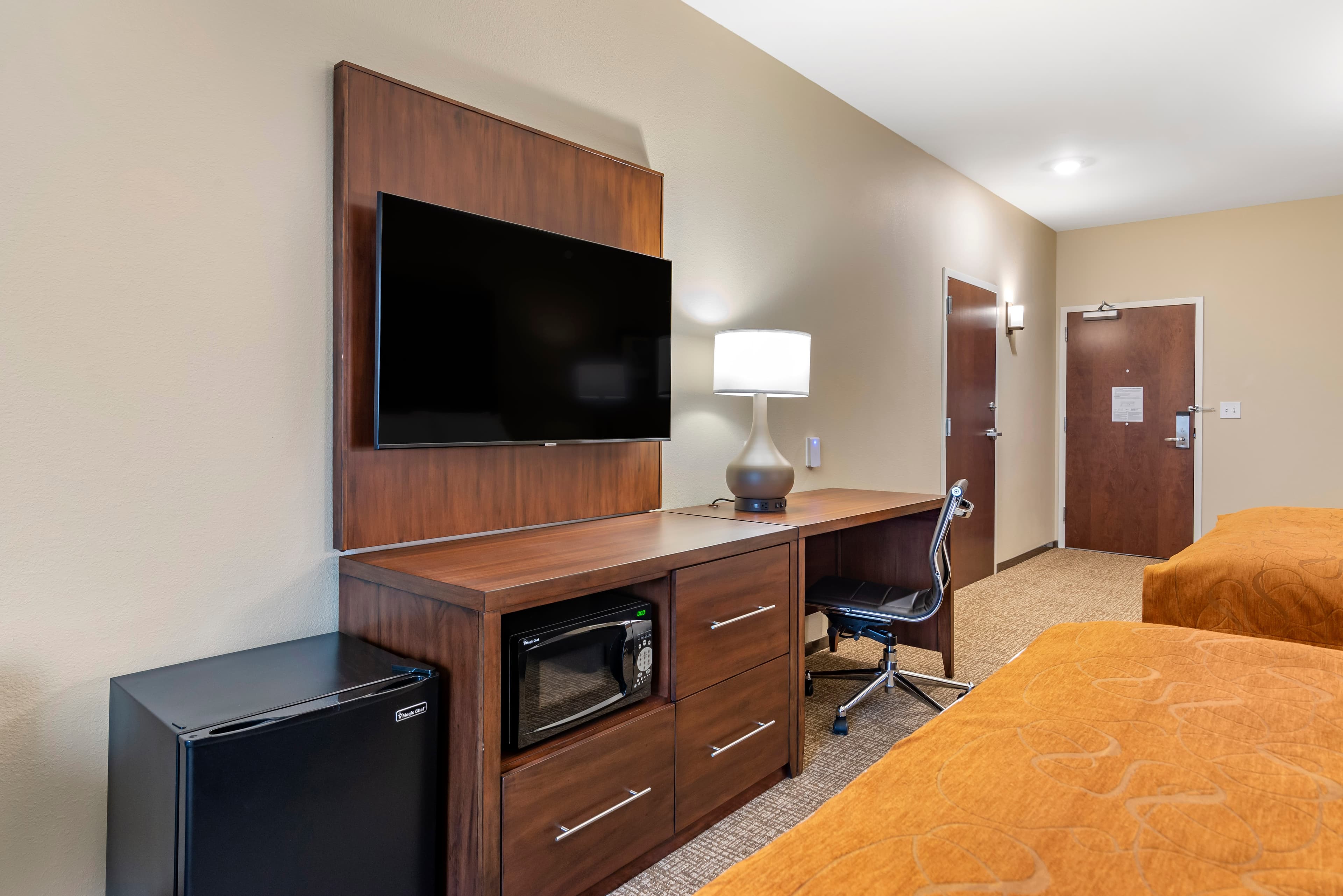 Comfort Suites Newnan — 19
