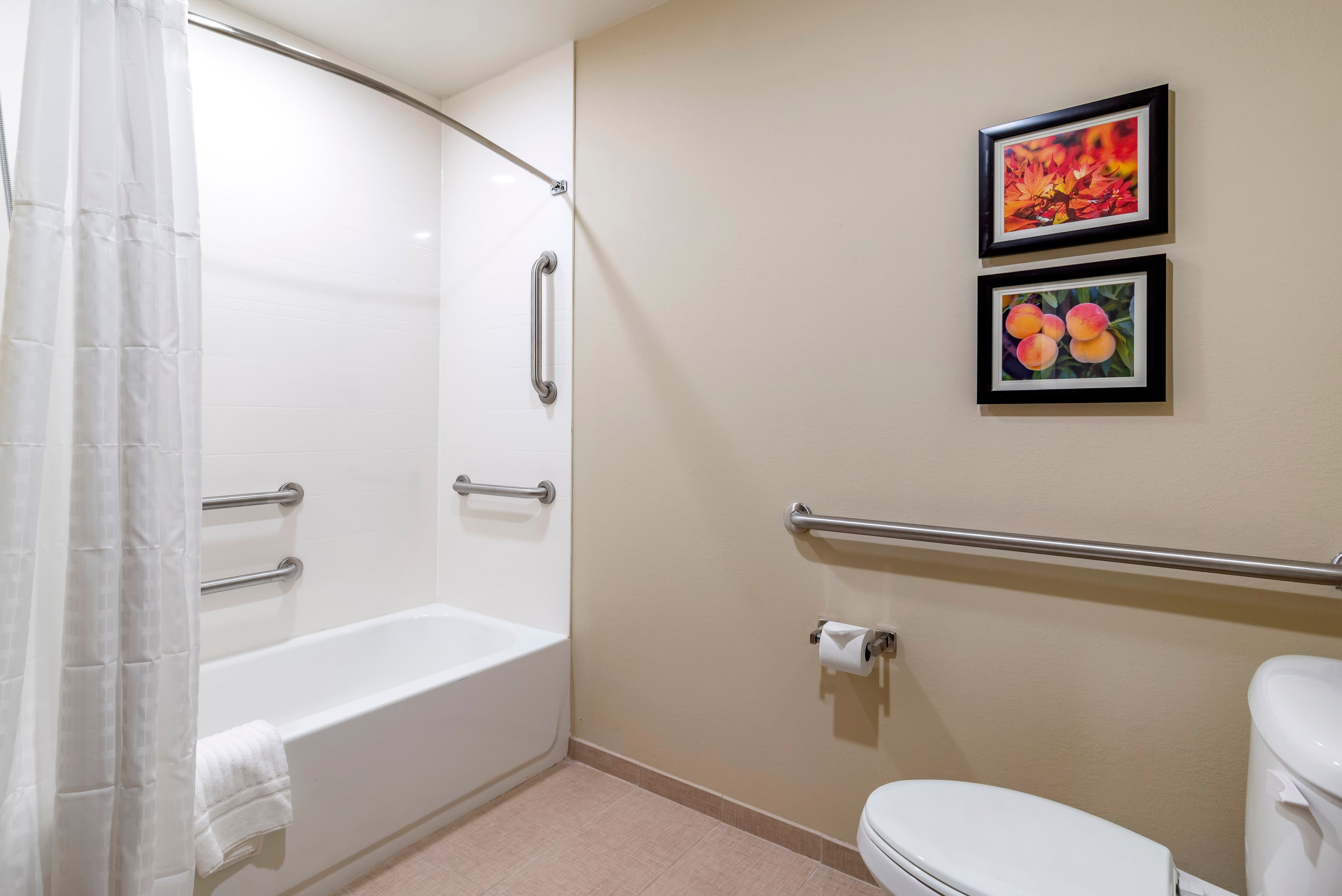 Comfort Suites Newnan — 21
