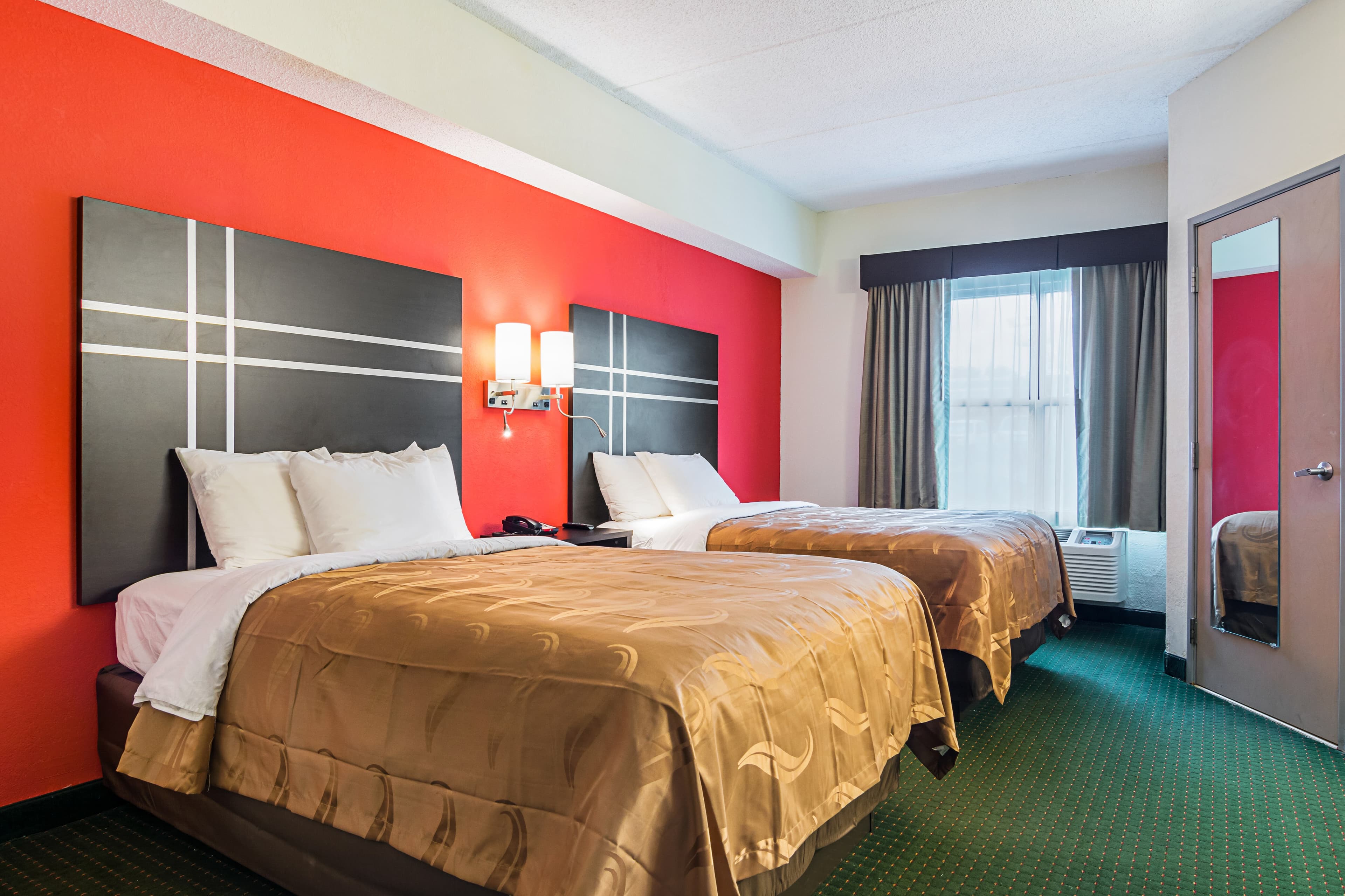 Quality Suites Atlanta Airport East - Image 2