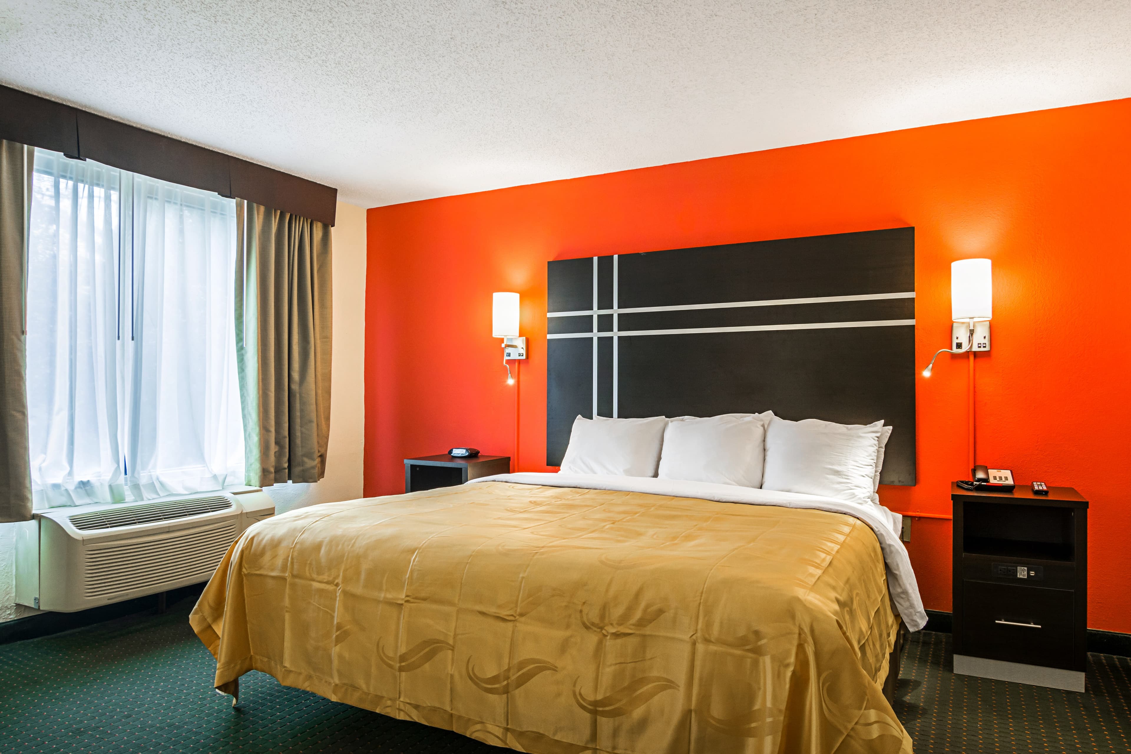 Quality Suites Atlanta Airport East — 12