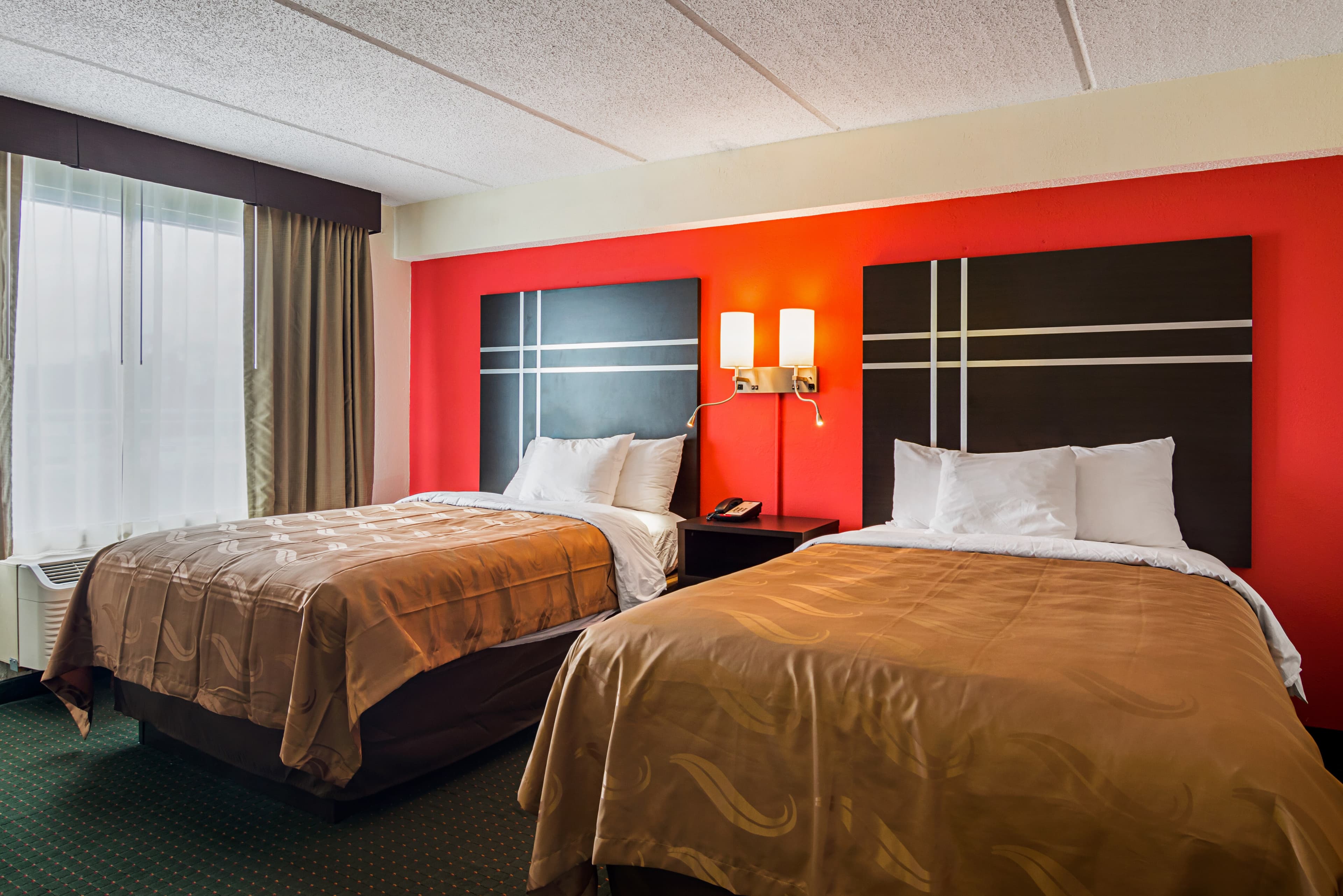 Quality Suites Atlanta Airport East — 7